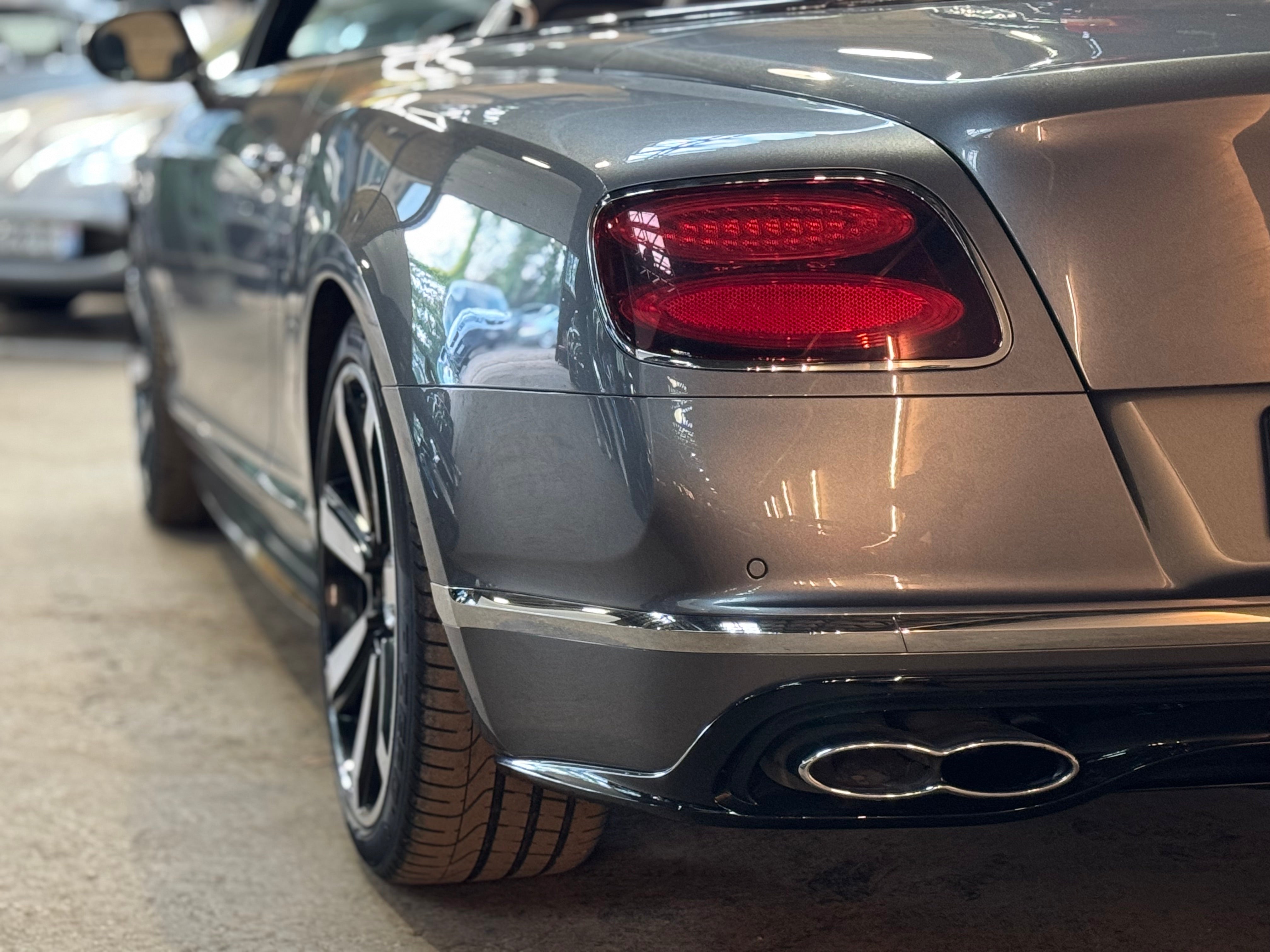 Bentley Continental GTC V8s