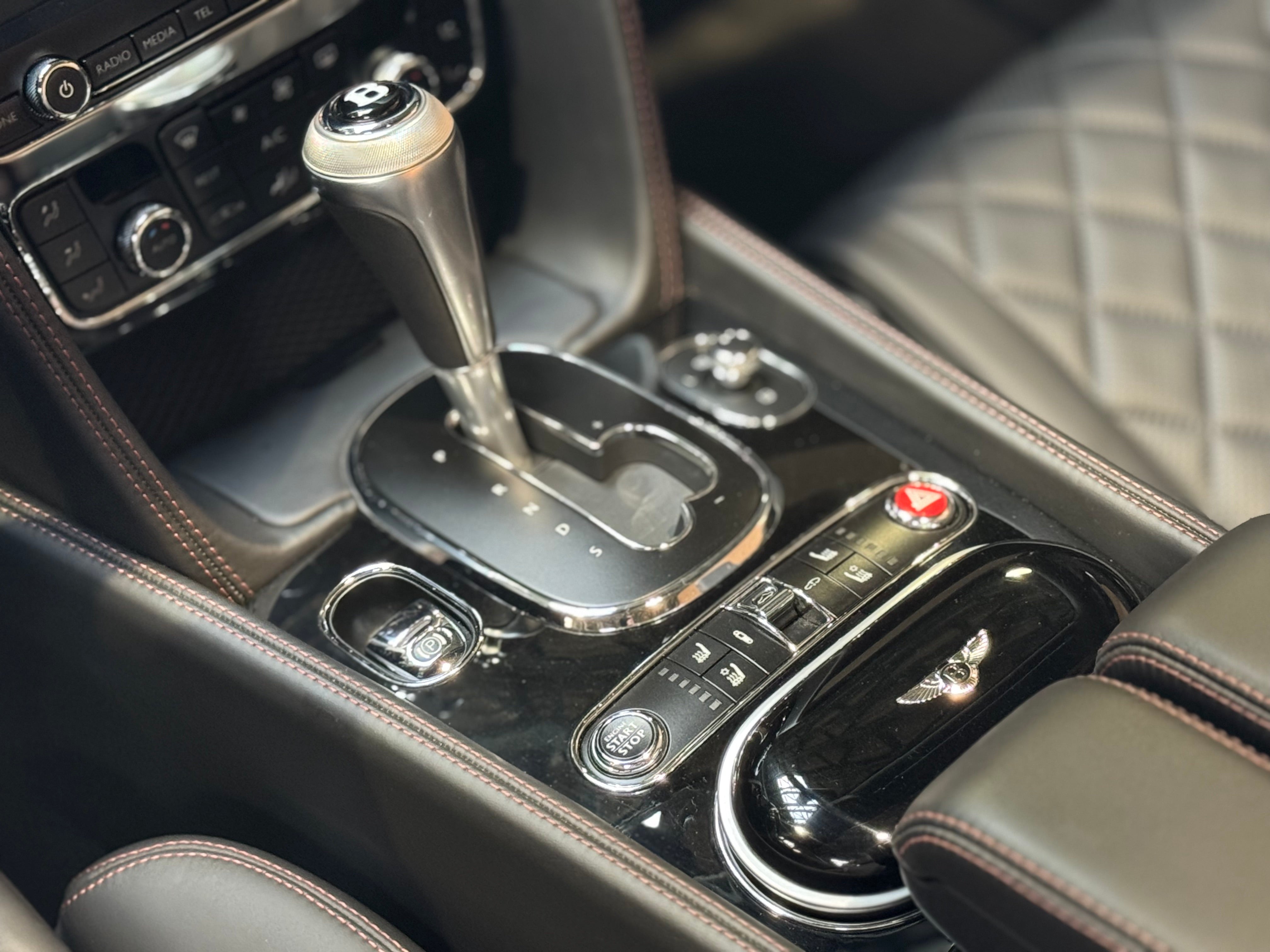 Bentley Continental GTC V8s