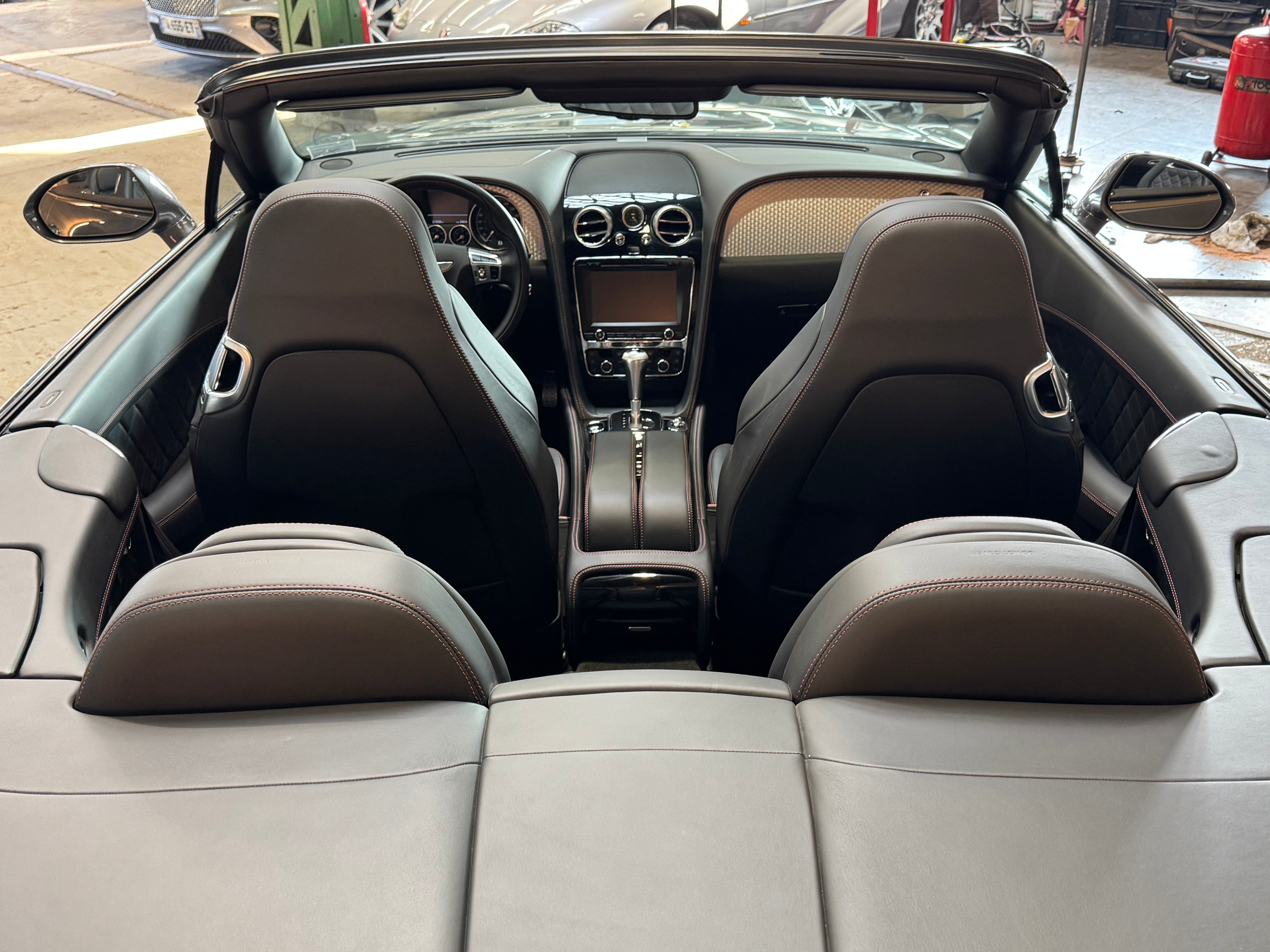 Bentley Continental GTC V8s