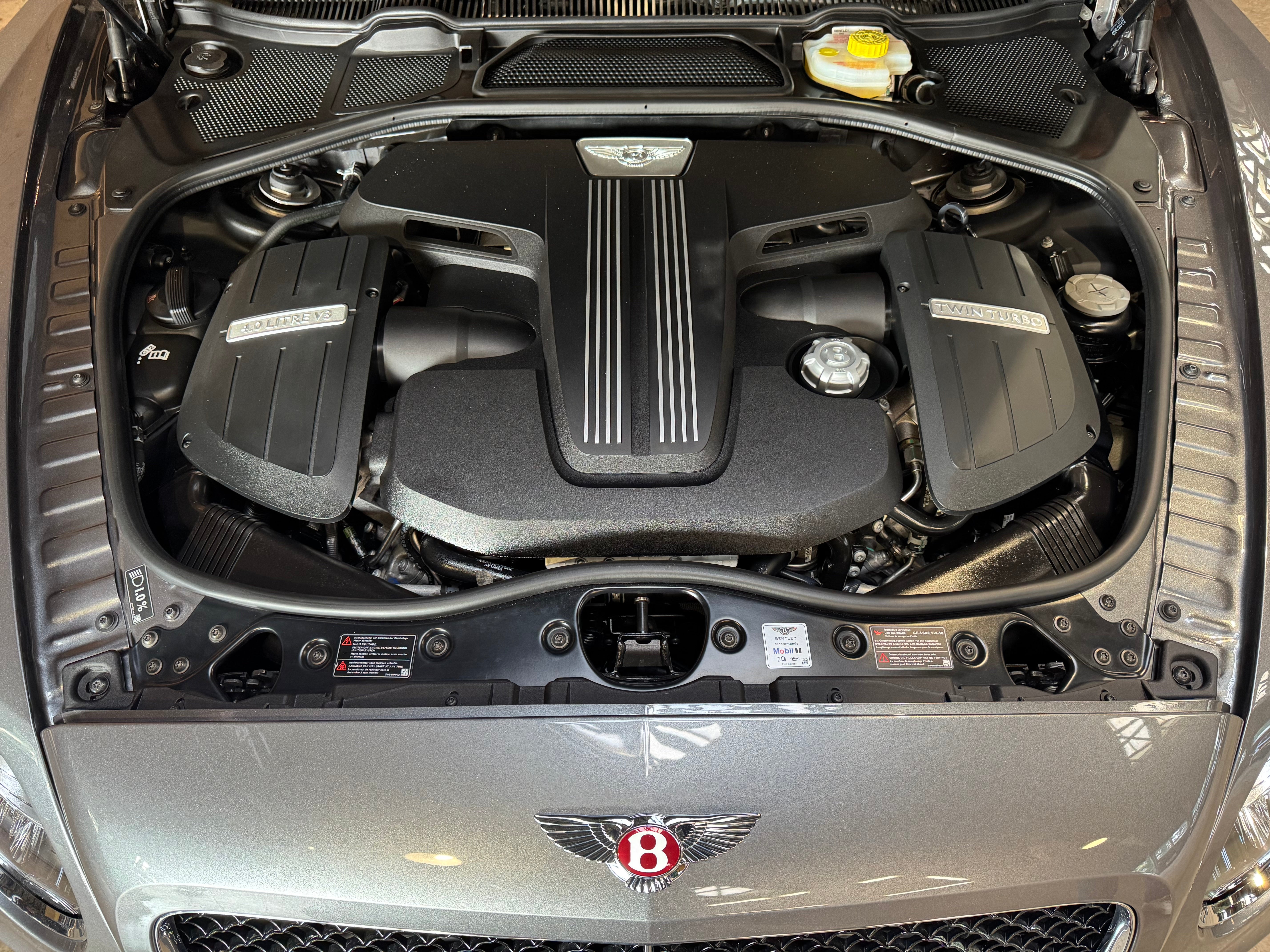 Bentley Continental GTC V8s