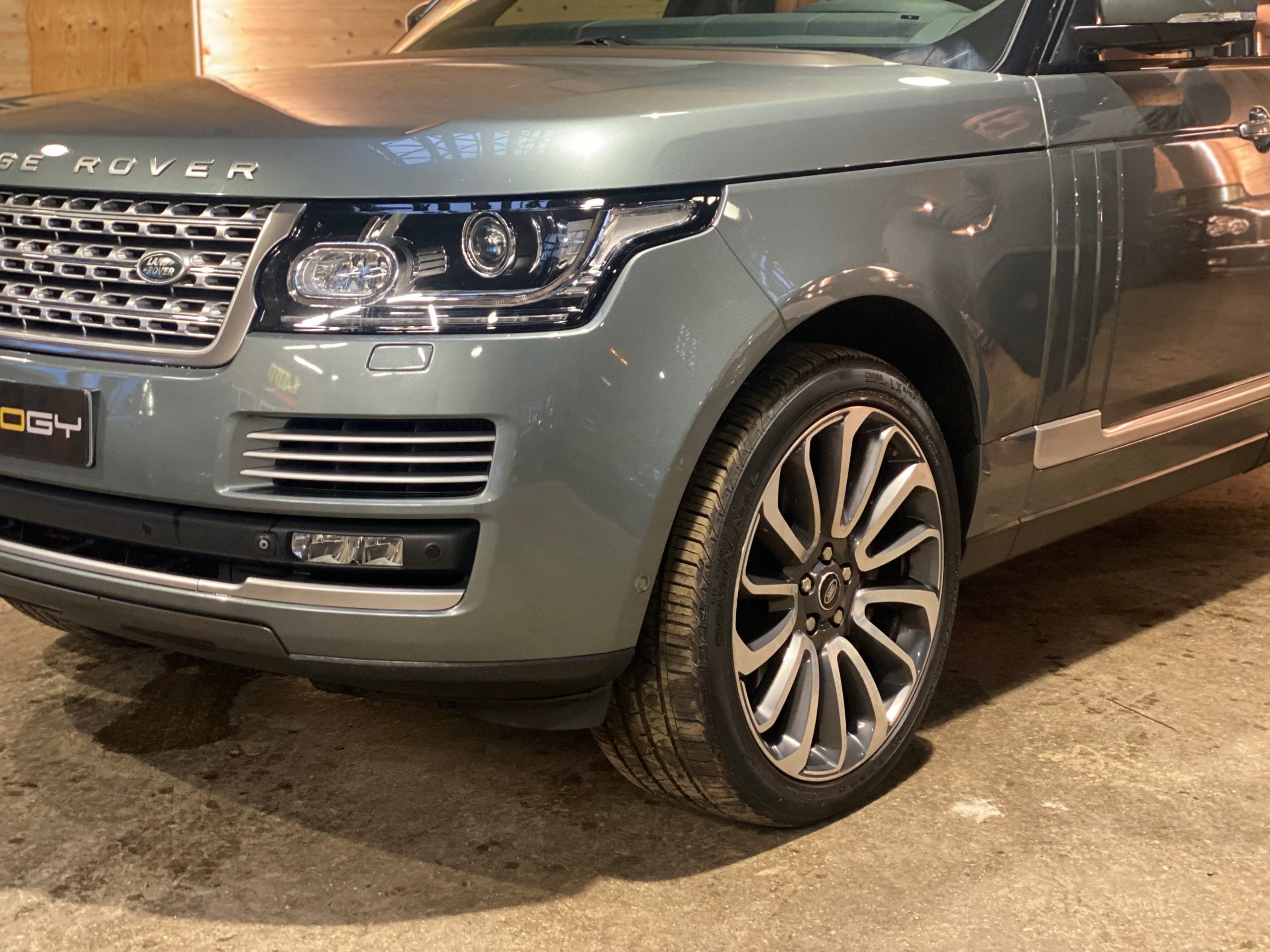 Land Rover Range Rover 4.4 SdV8 Autobiography