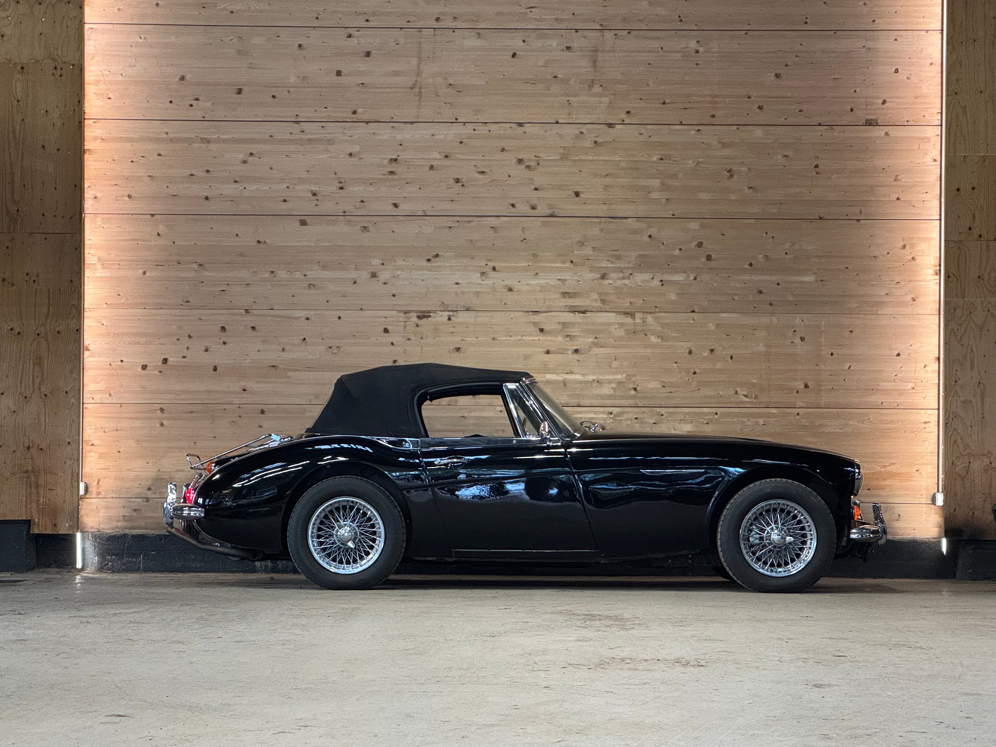 Austin Healey 3000 Mk III  BJ8
