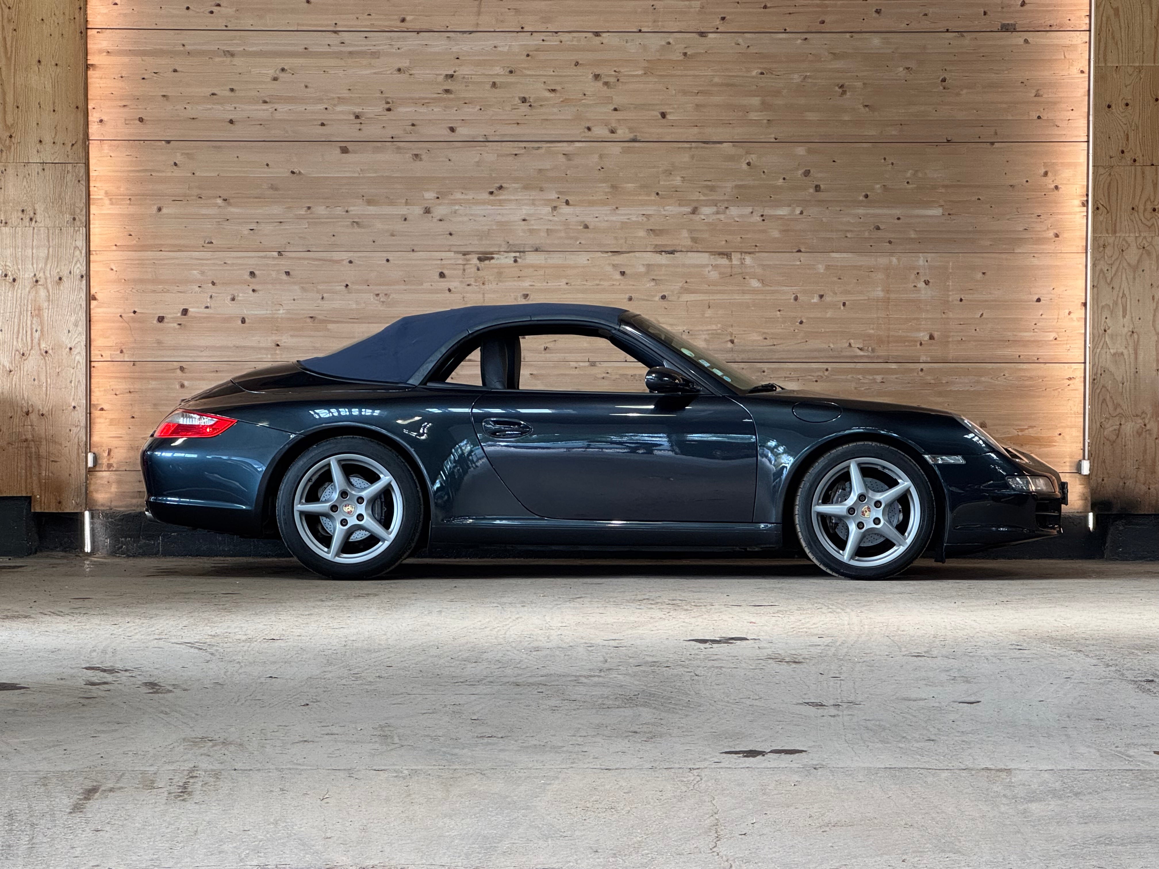 Porsche 997 Carrera Cabriolet