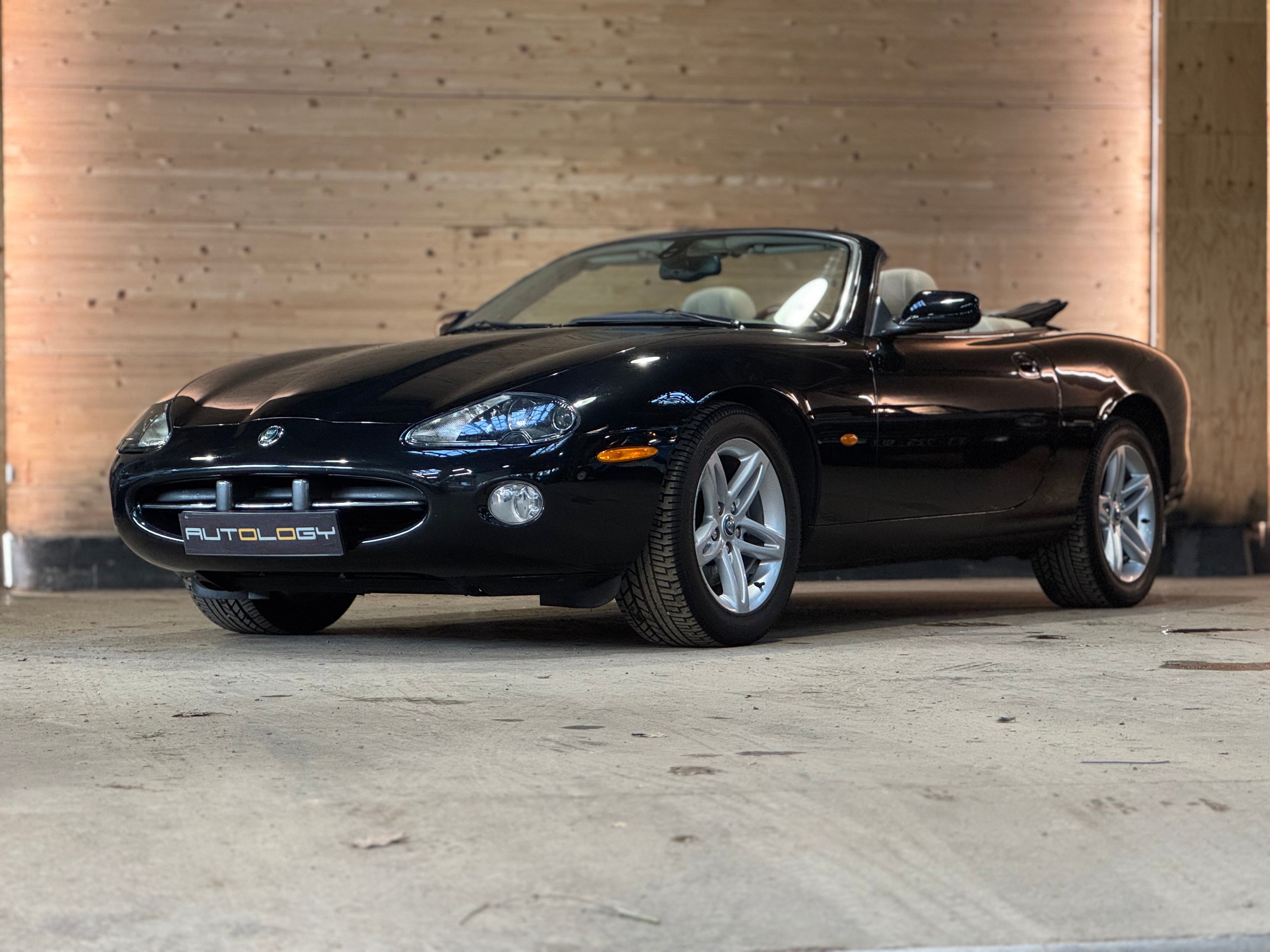 Jaguar XK8 Cabriolet 4.2 BVA6