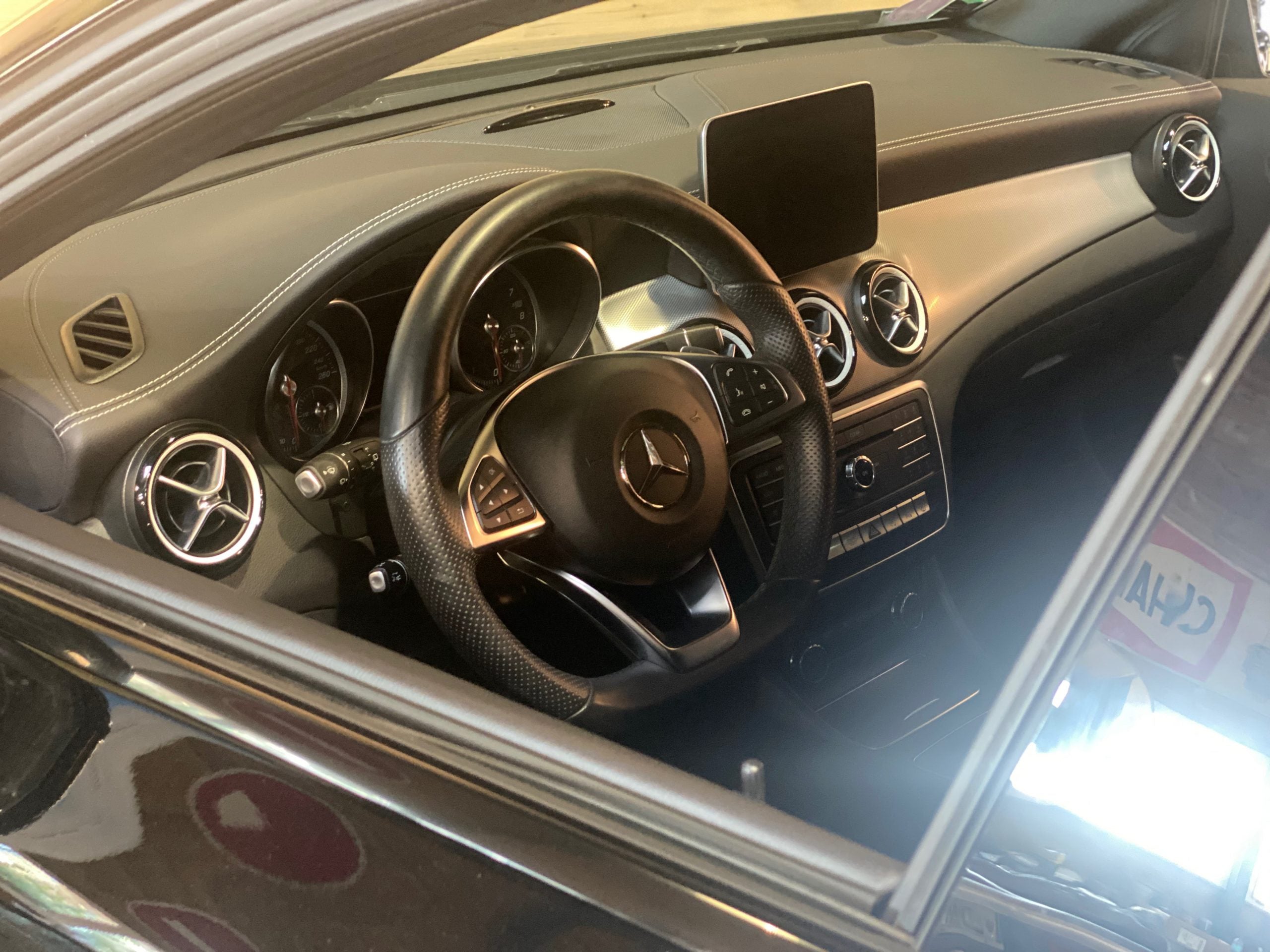 Mercedes A160 BVA WhiteArt Edition