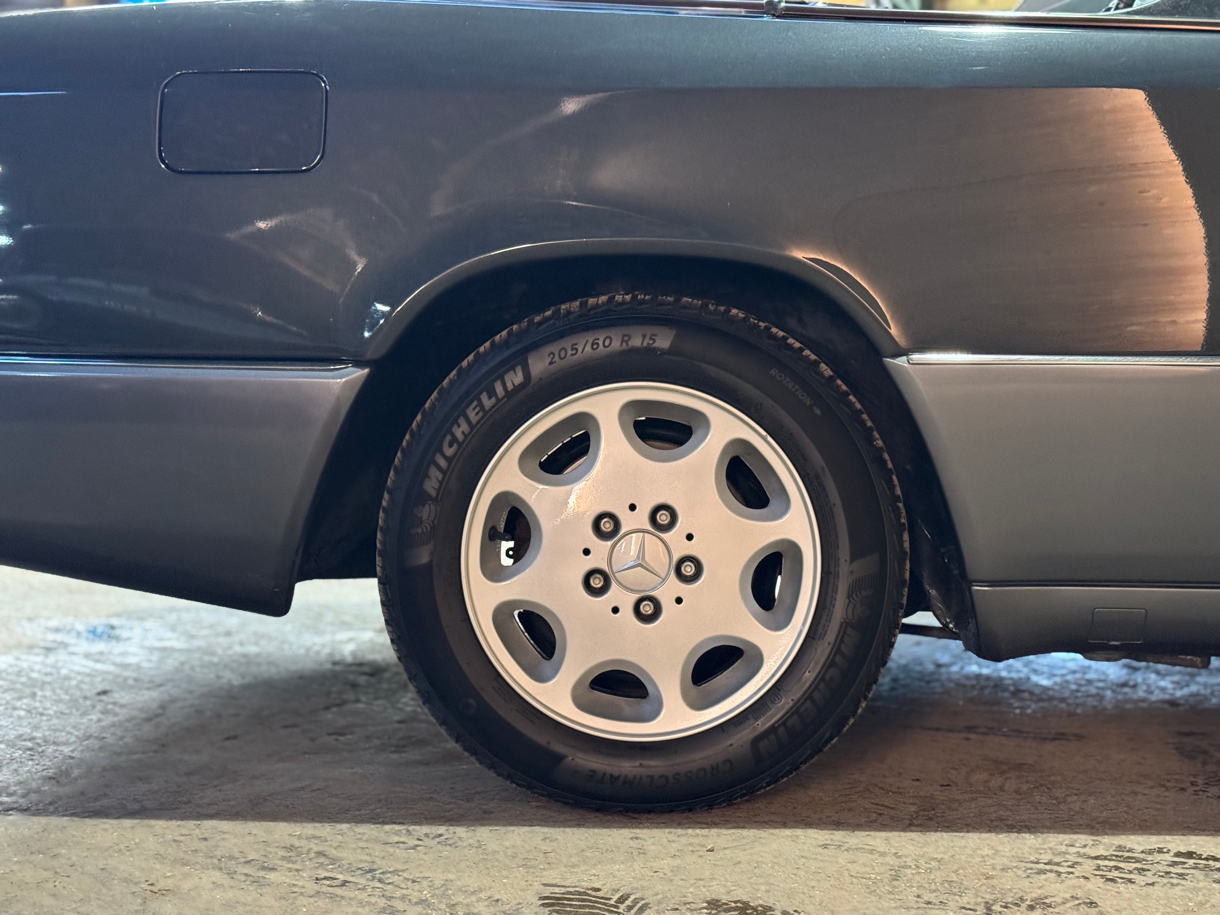 Mercedes 300CE-24 Cabriolet BVA