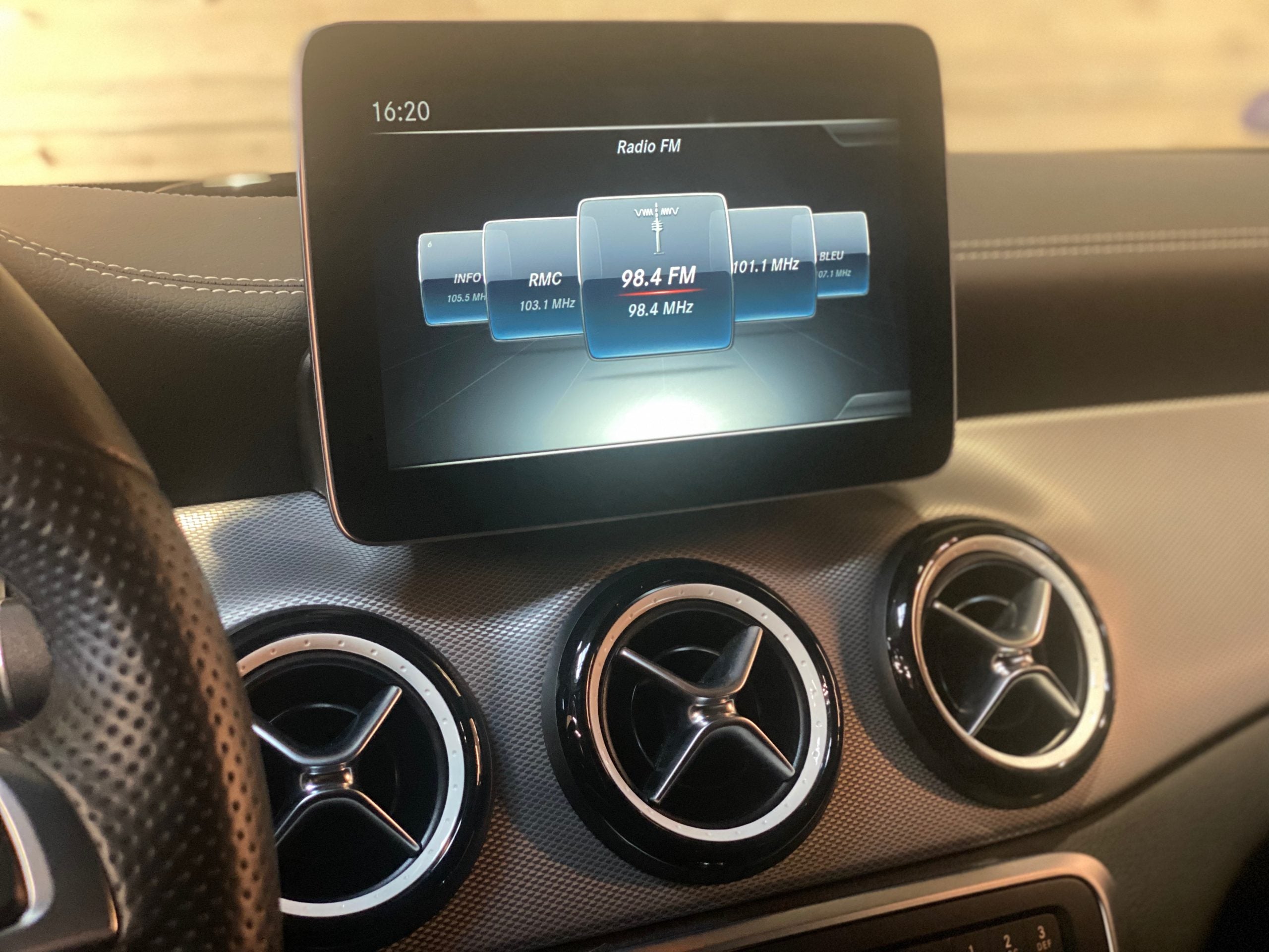 Mercedes A160 BVA WhiteArt Edition