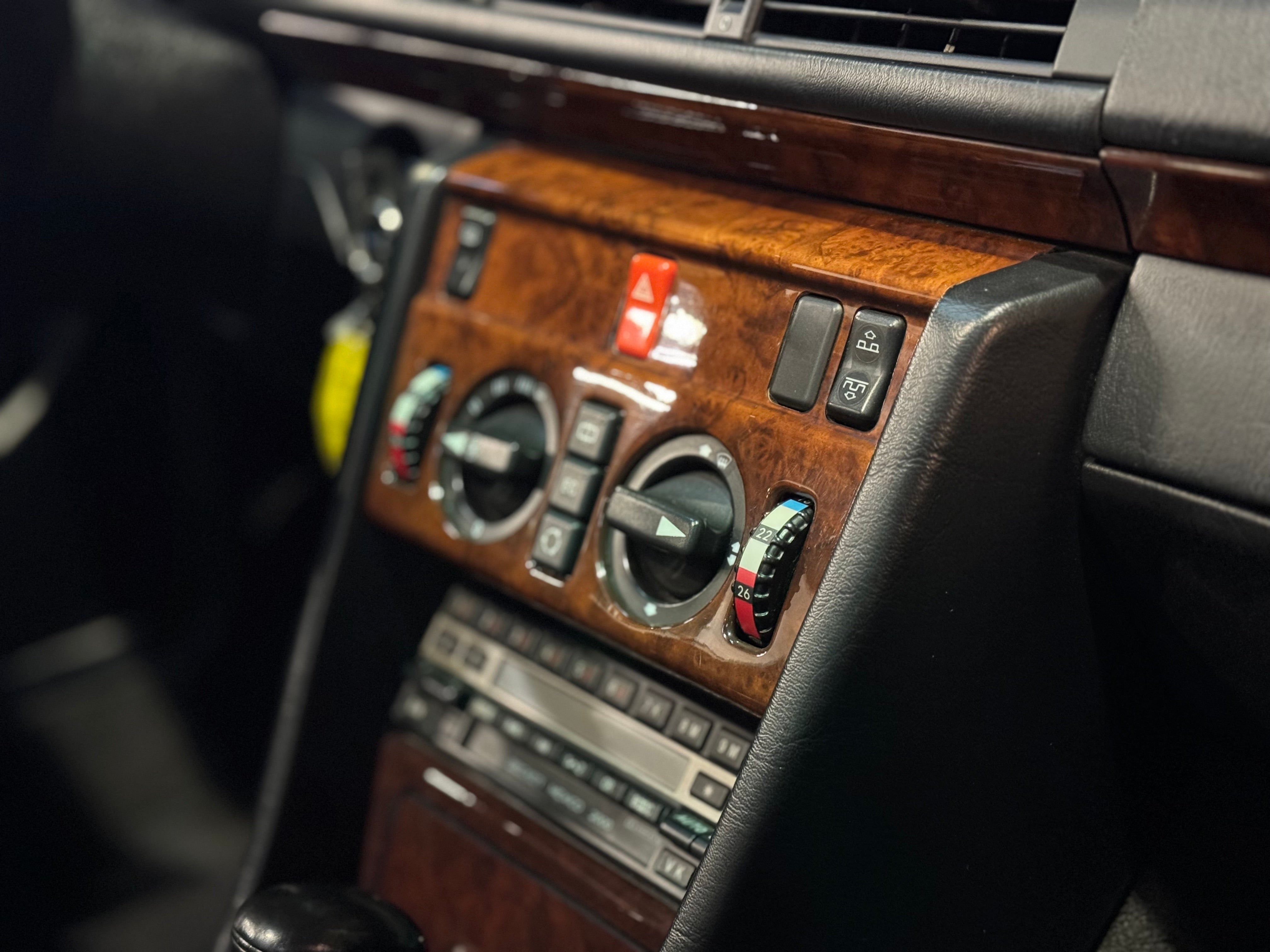 Mercedes 300CE-24 Cabriolet BVA