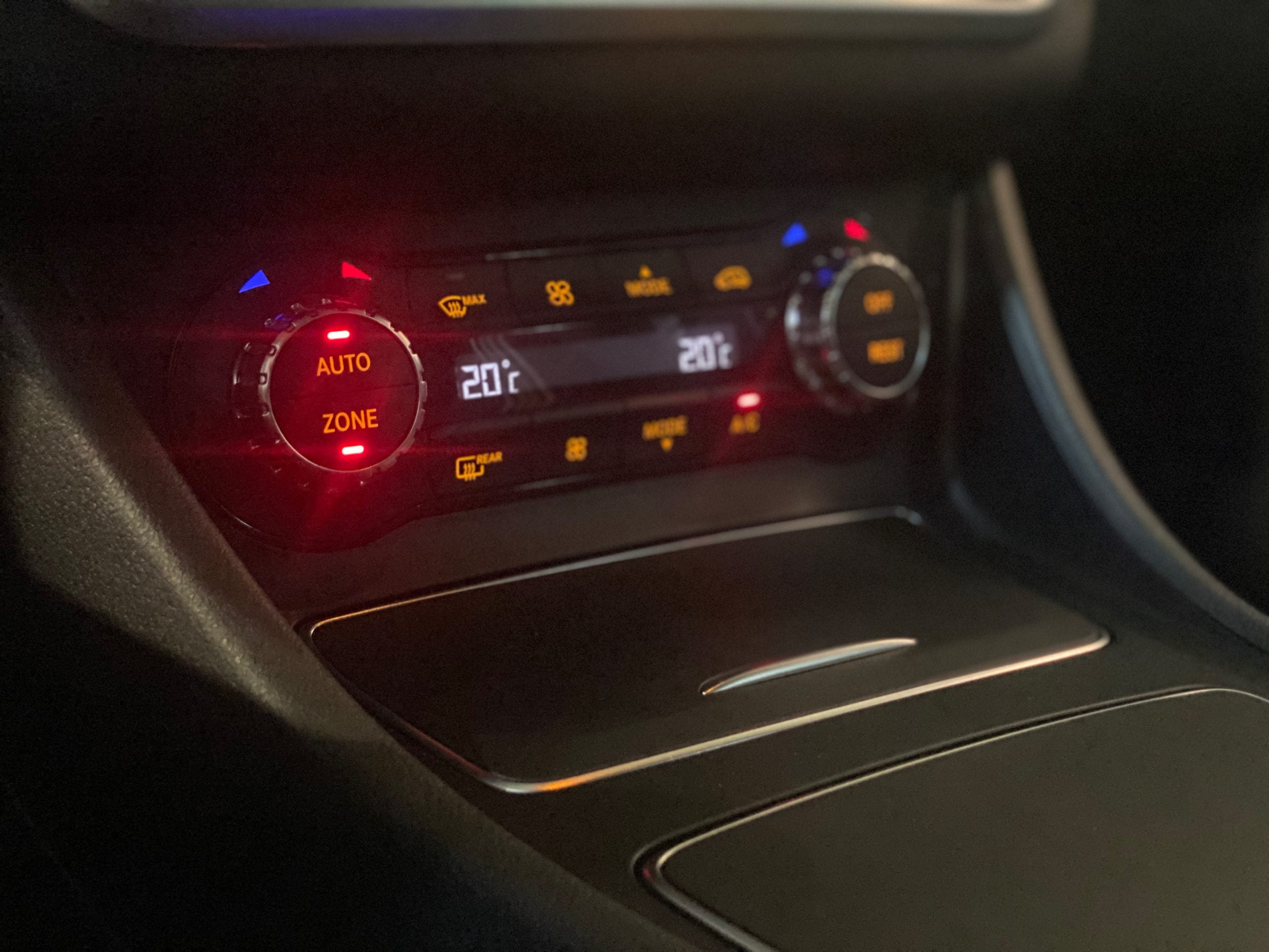 Mercedes A160 BVA WhiteArt Edition