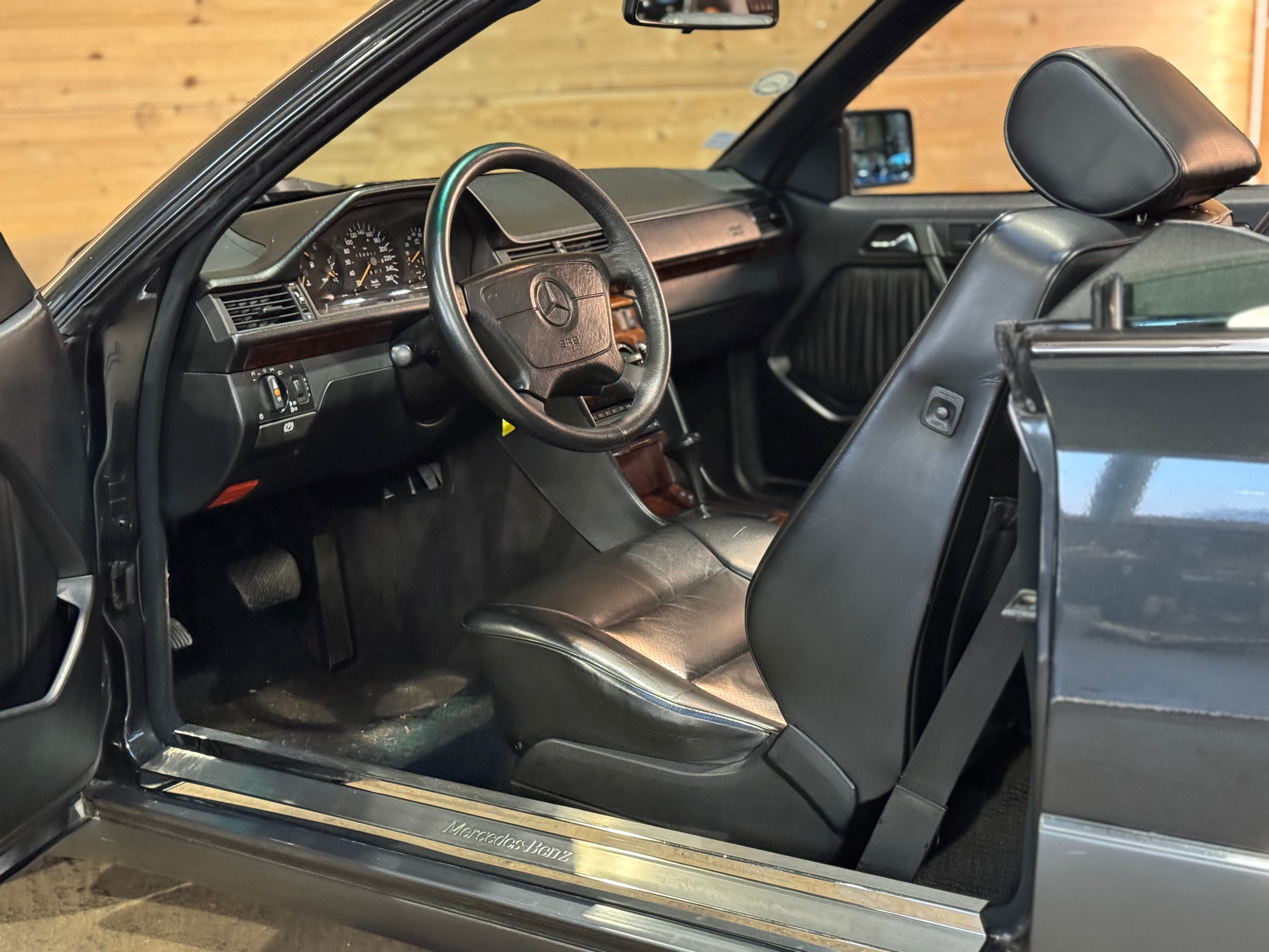 Mercedes 300CE-24 Cabriolet BVA