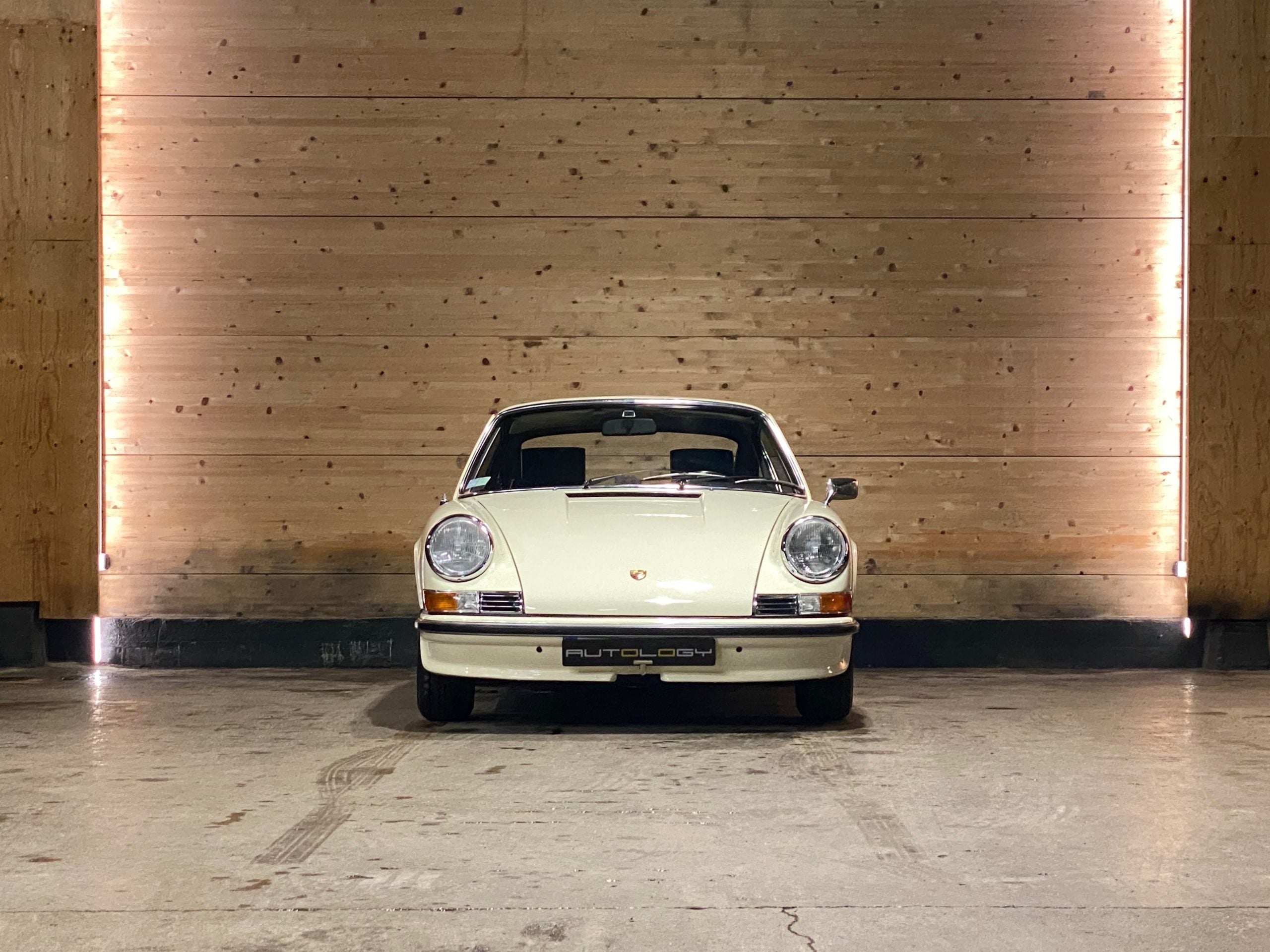 Porsche 911 2.4S
