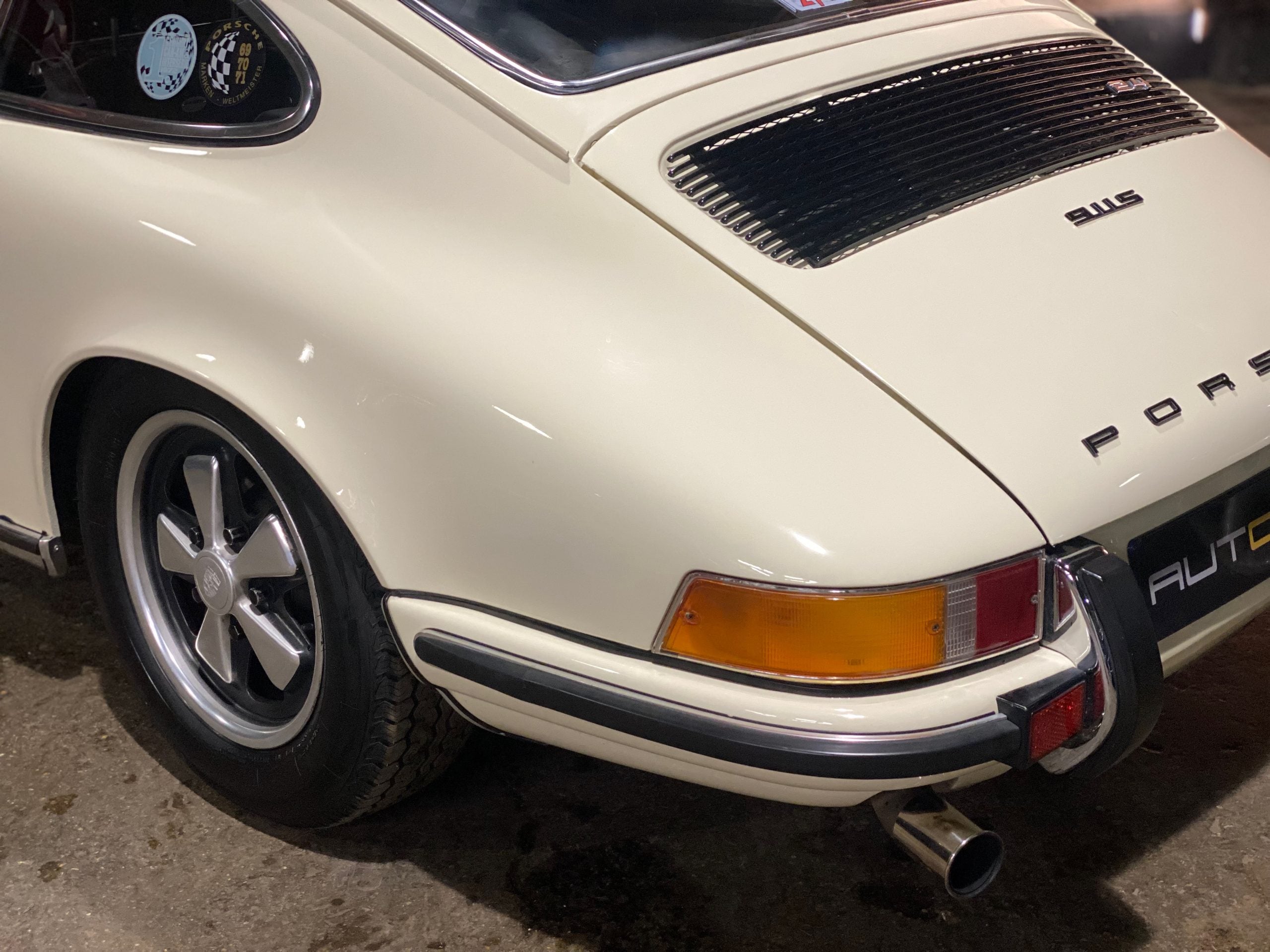 Porsche 911 2.4S