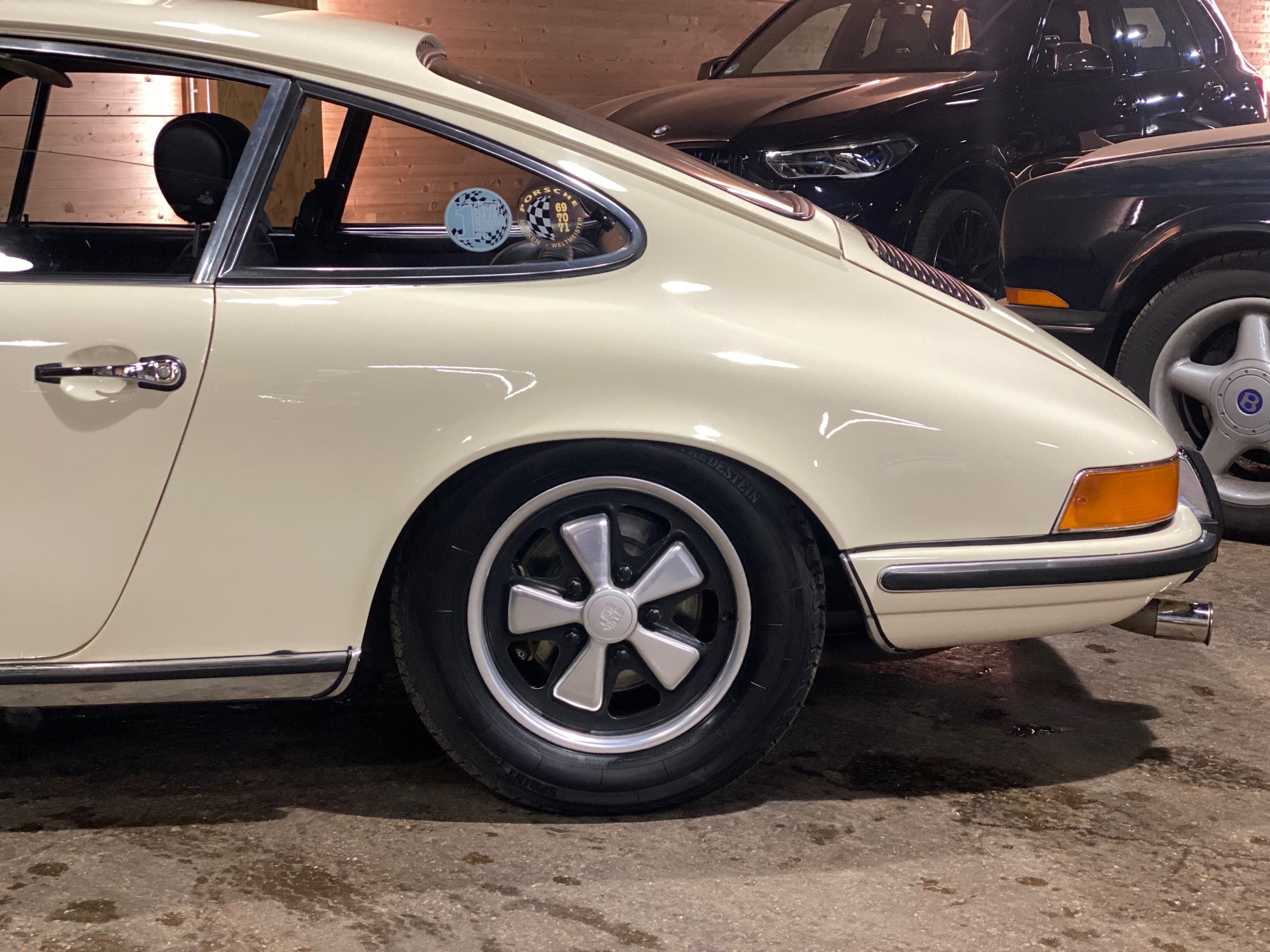 Porsche 911 2.4S