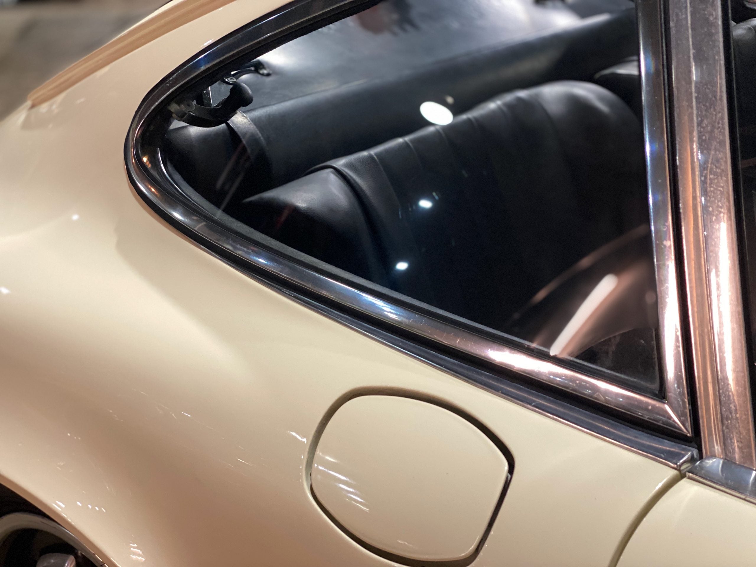 Porsche 911 2.4S