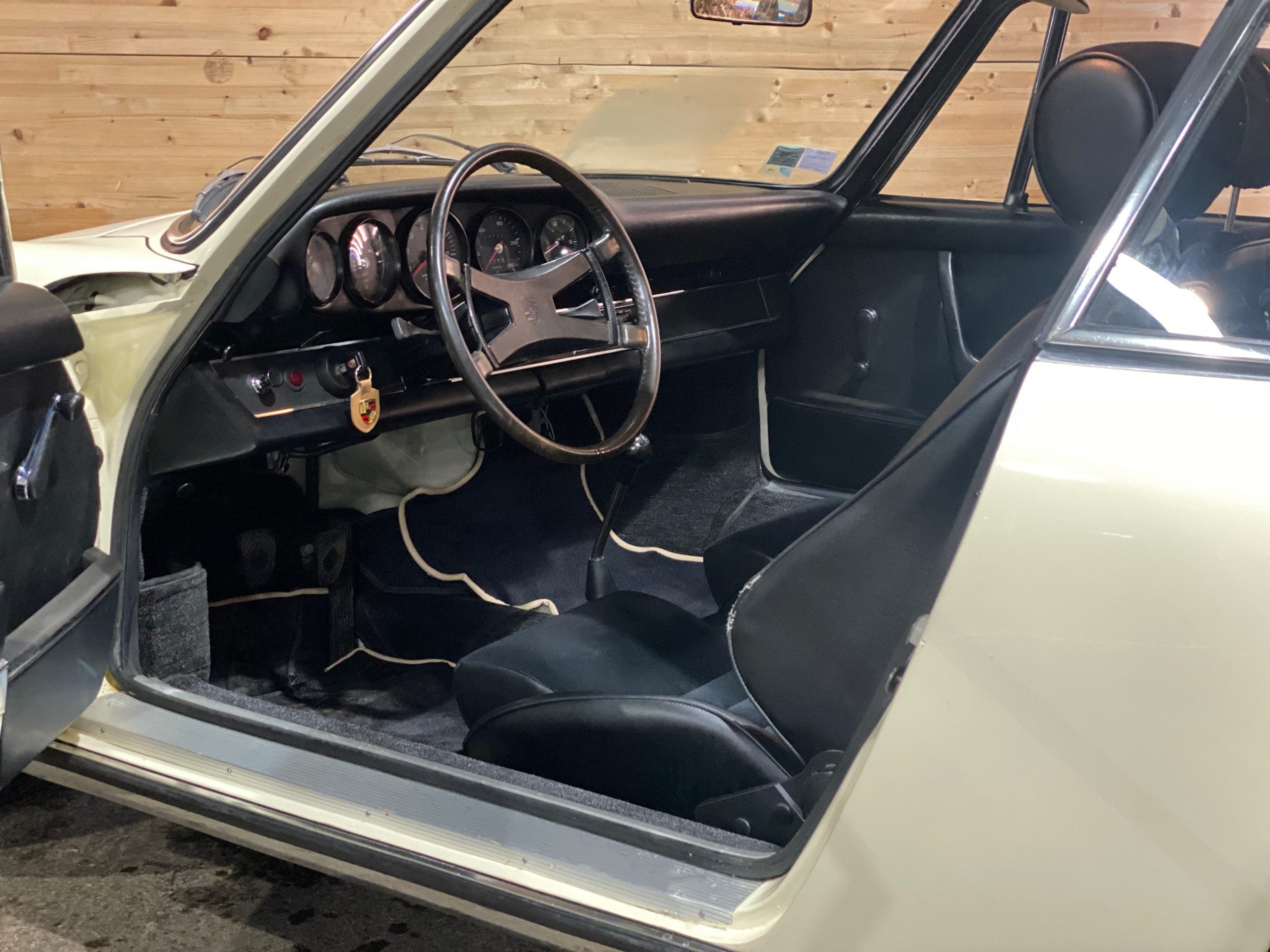 Porsche 911 2.4S