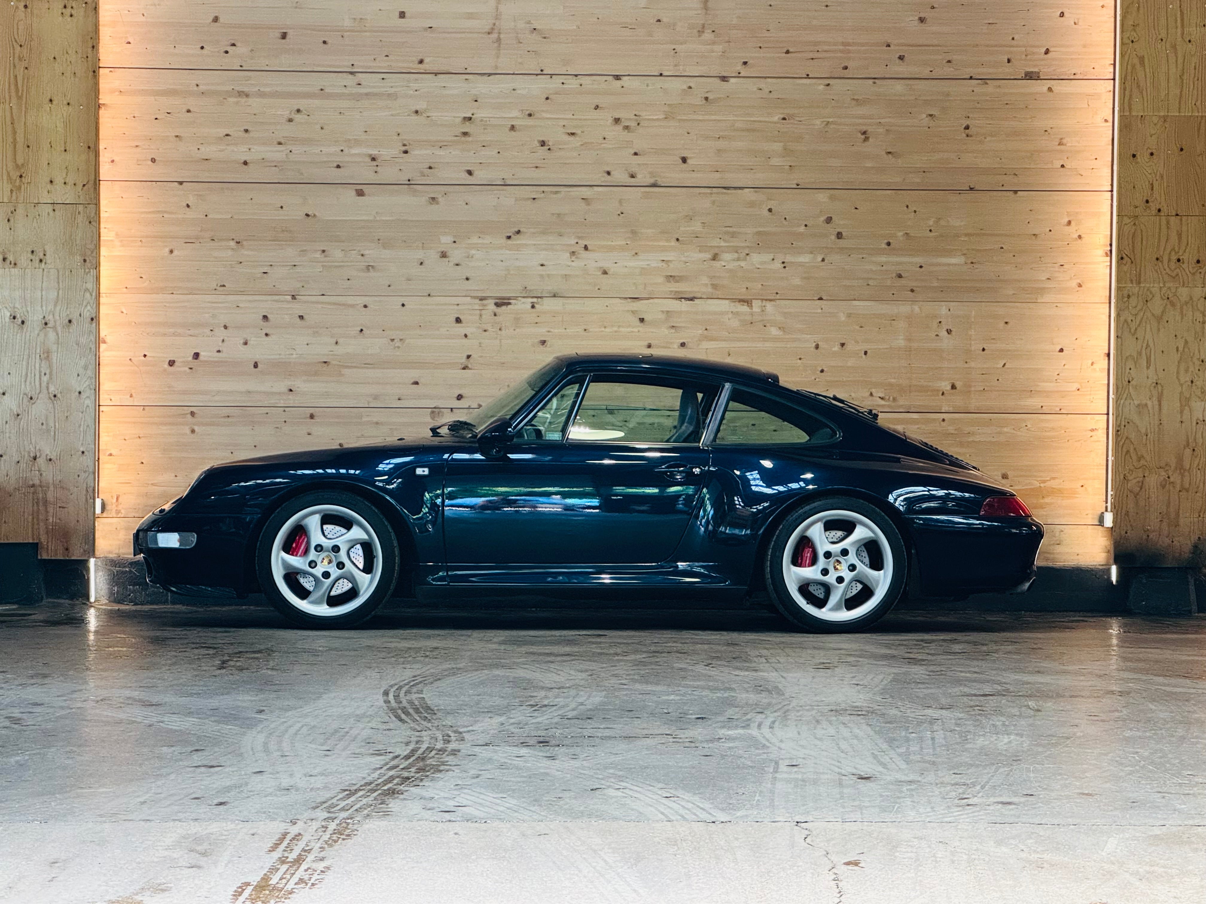 Porsche 993 Carrera 4S X51