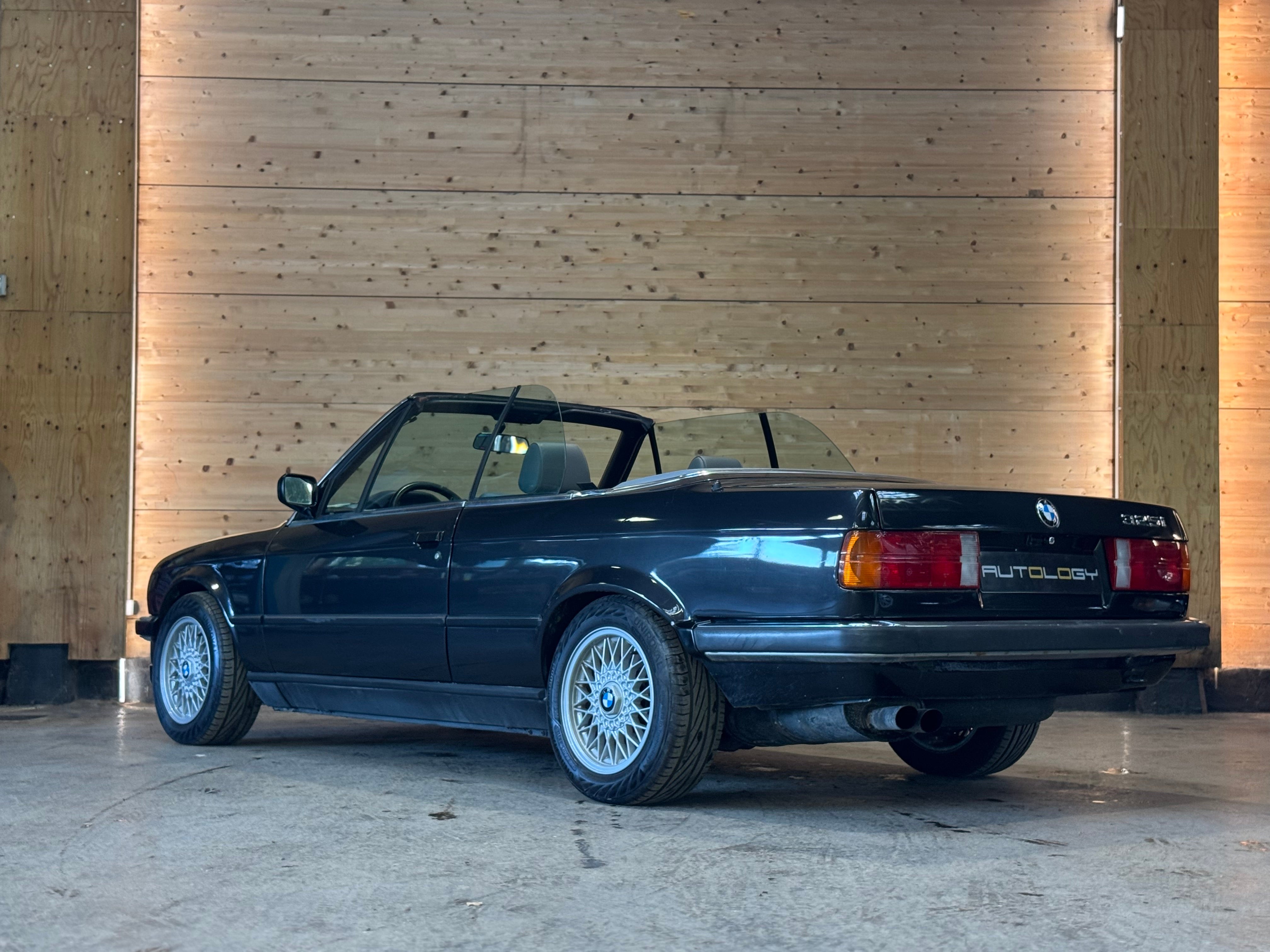 BMW 325i Cabriolet
