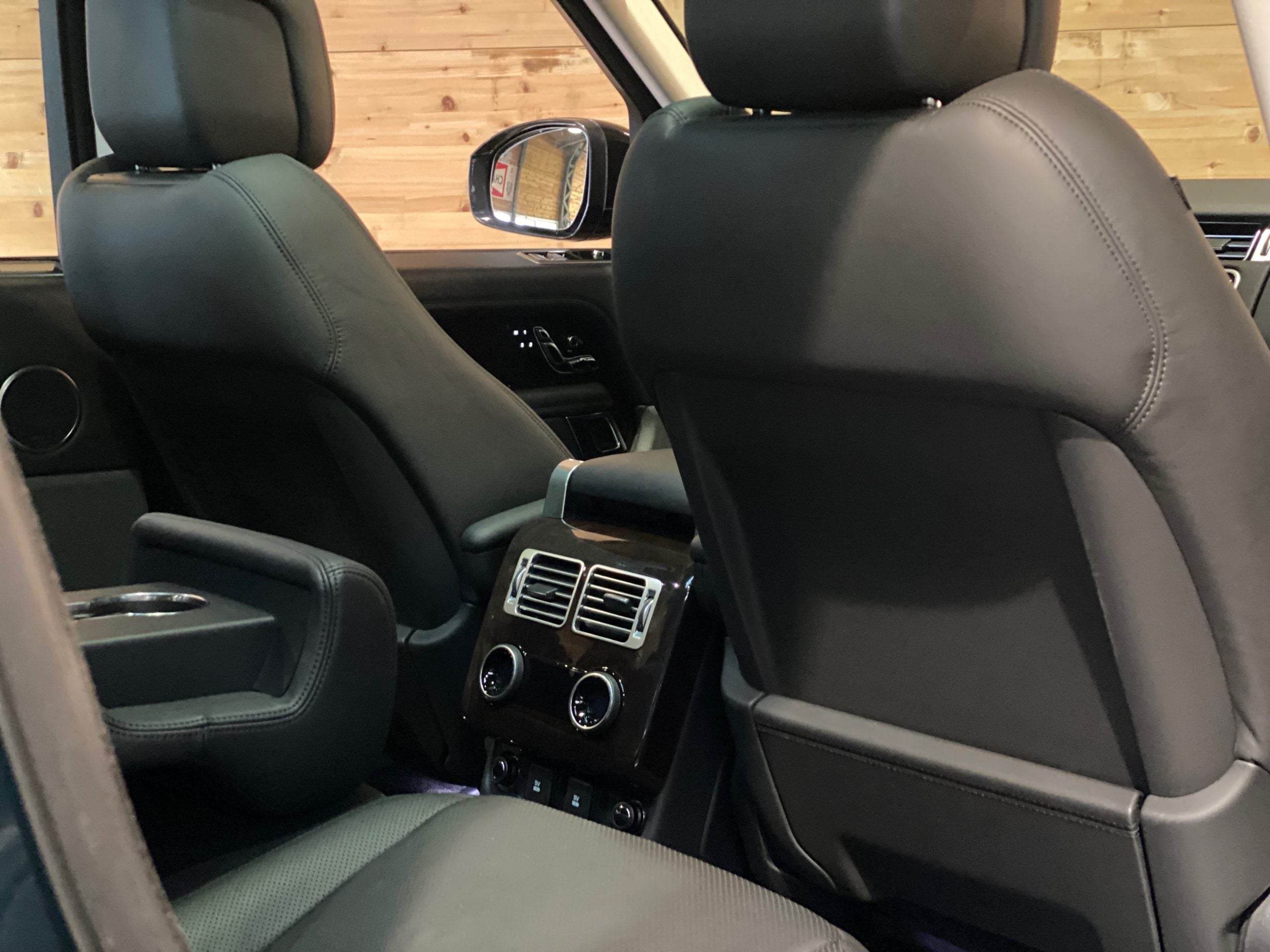 Land Rover Range Rover P400e Vogue