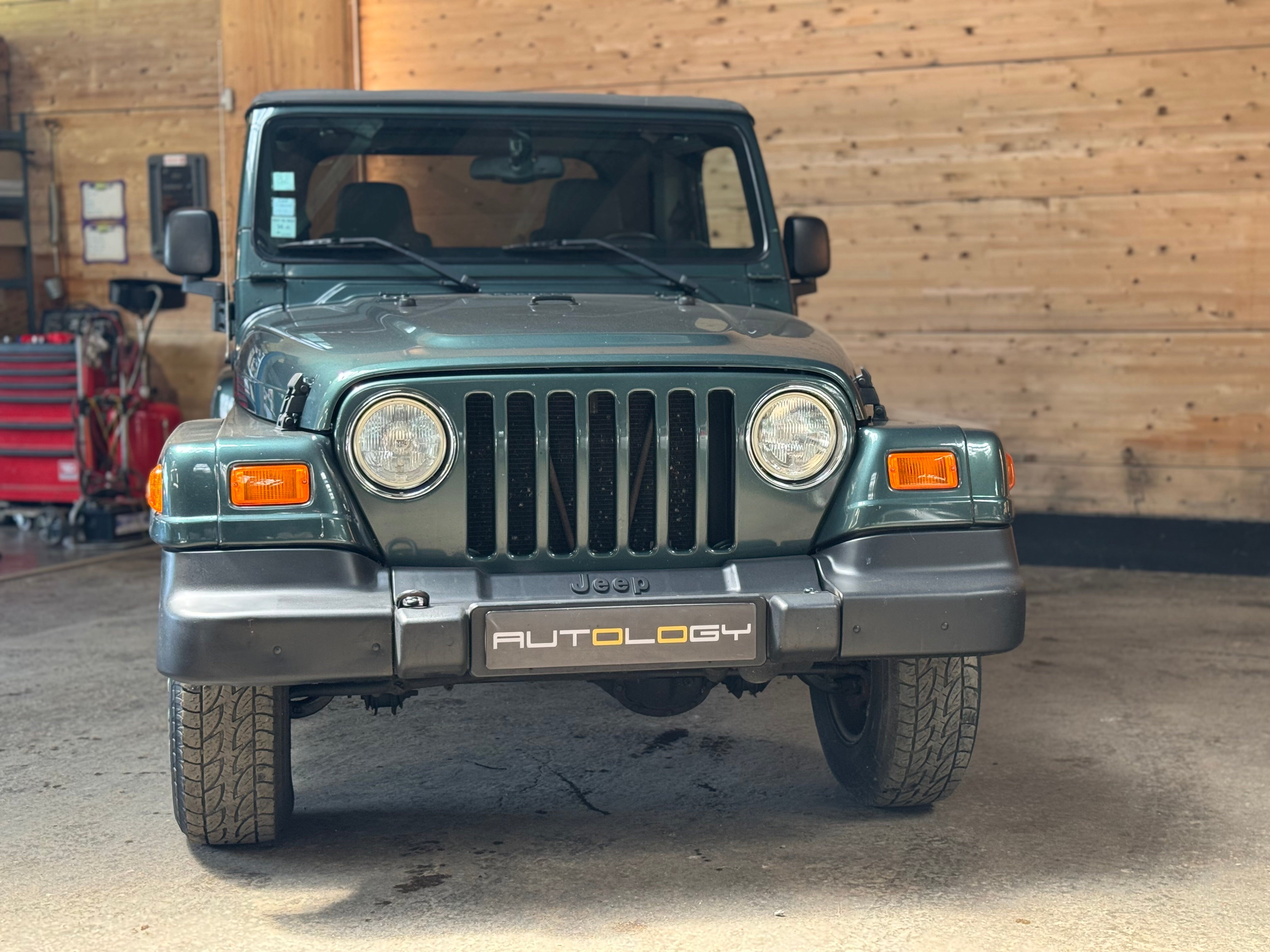 Jeep Wrangler TJ 4.0 Sahara BVA