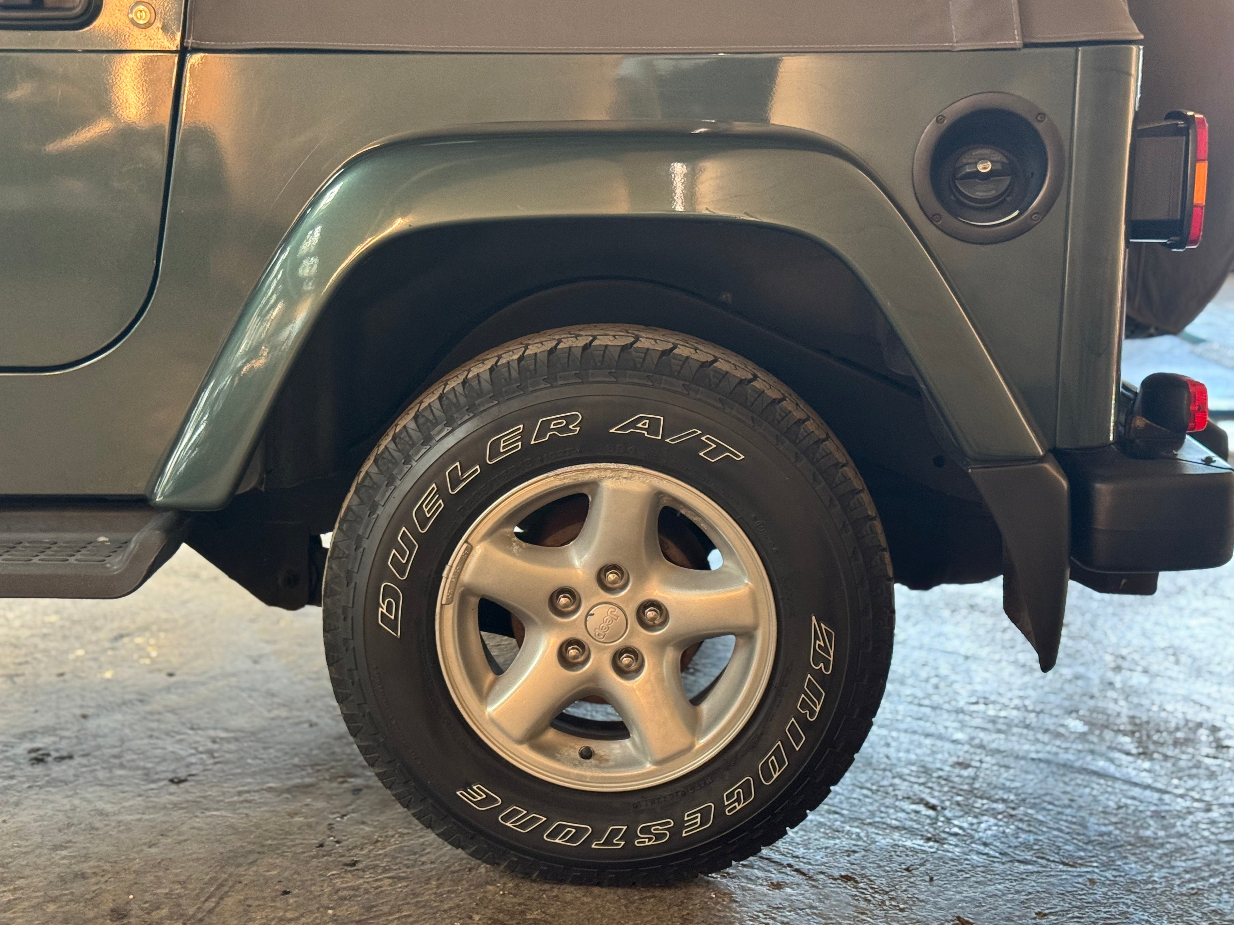 Jeep Wrangler TJ 4.0 Sahara BVA
