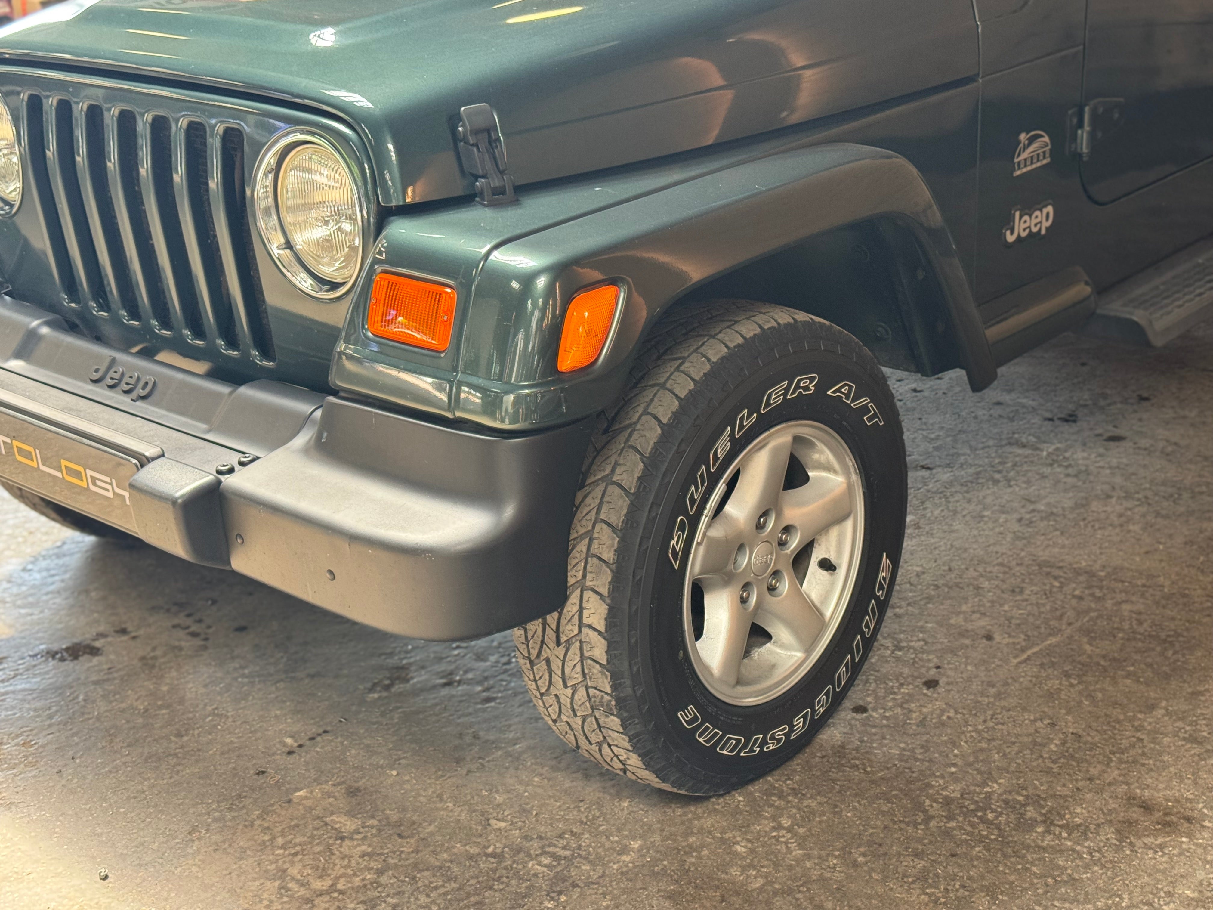 Jeep Wrangler TJ 4.0 Sahara BVA