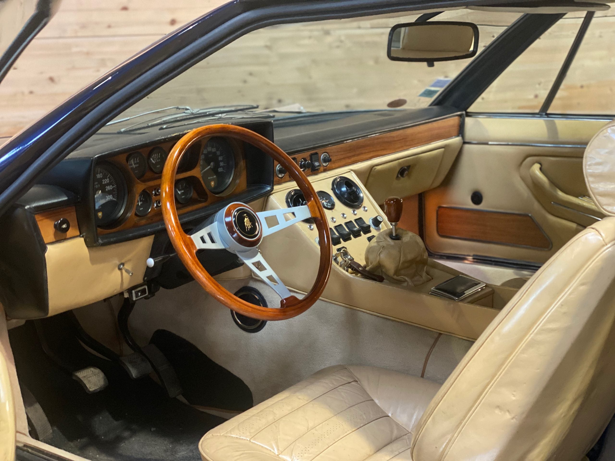 Lamborghini Espada 400GT Série II