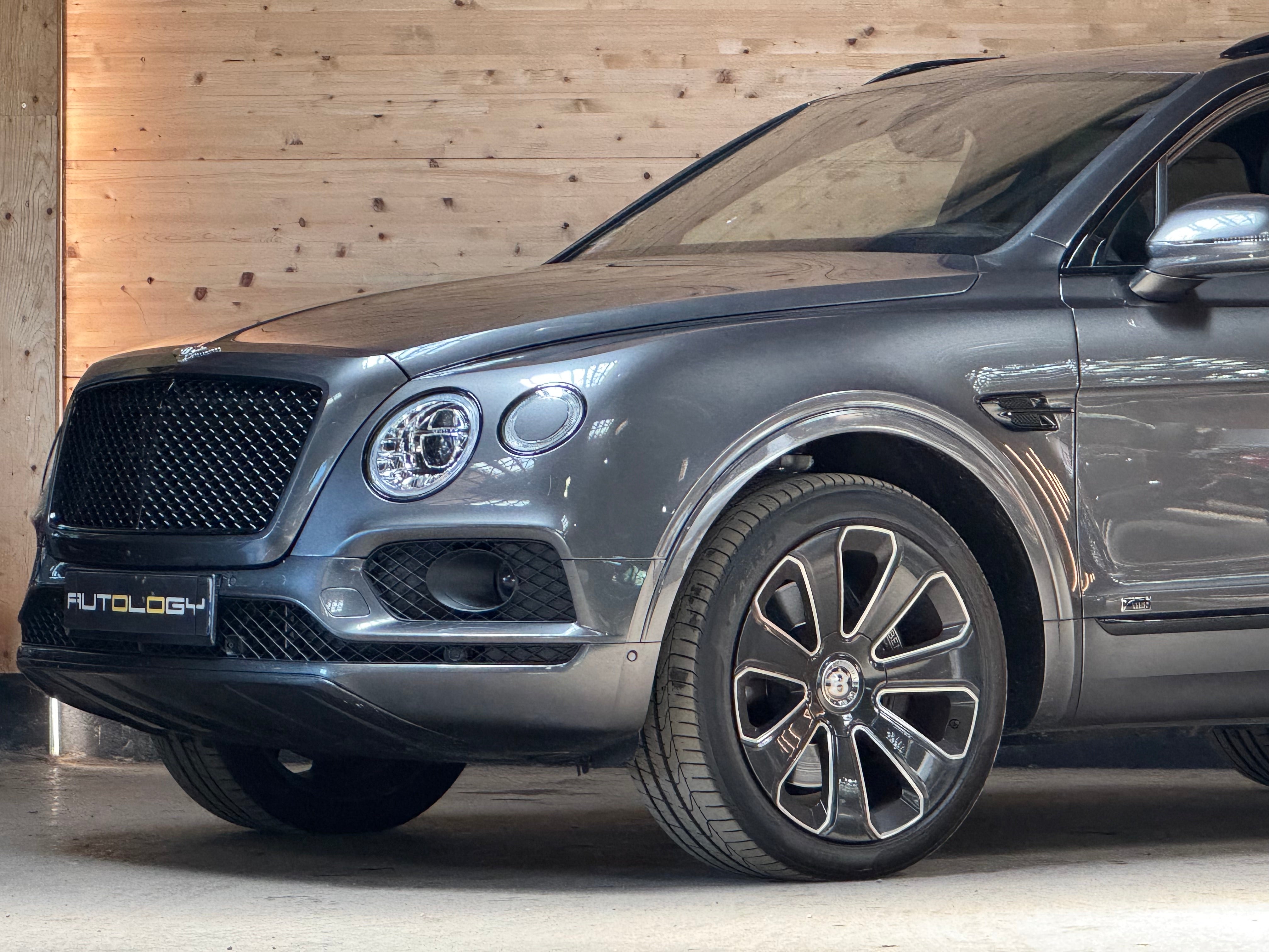 Bentley Bentayga V8 Design Series