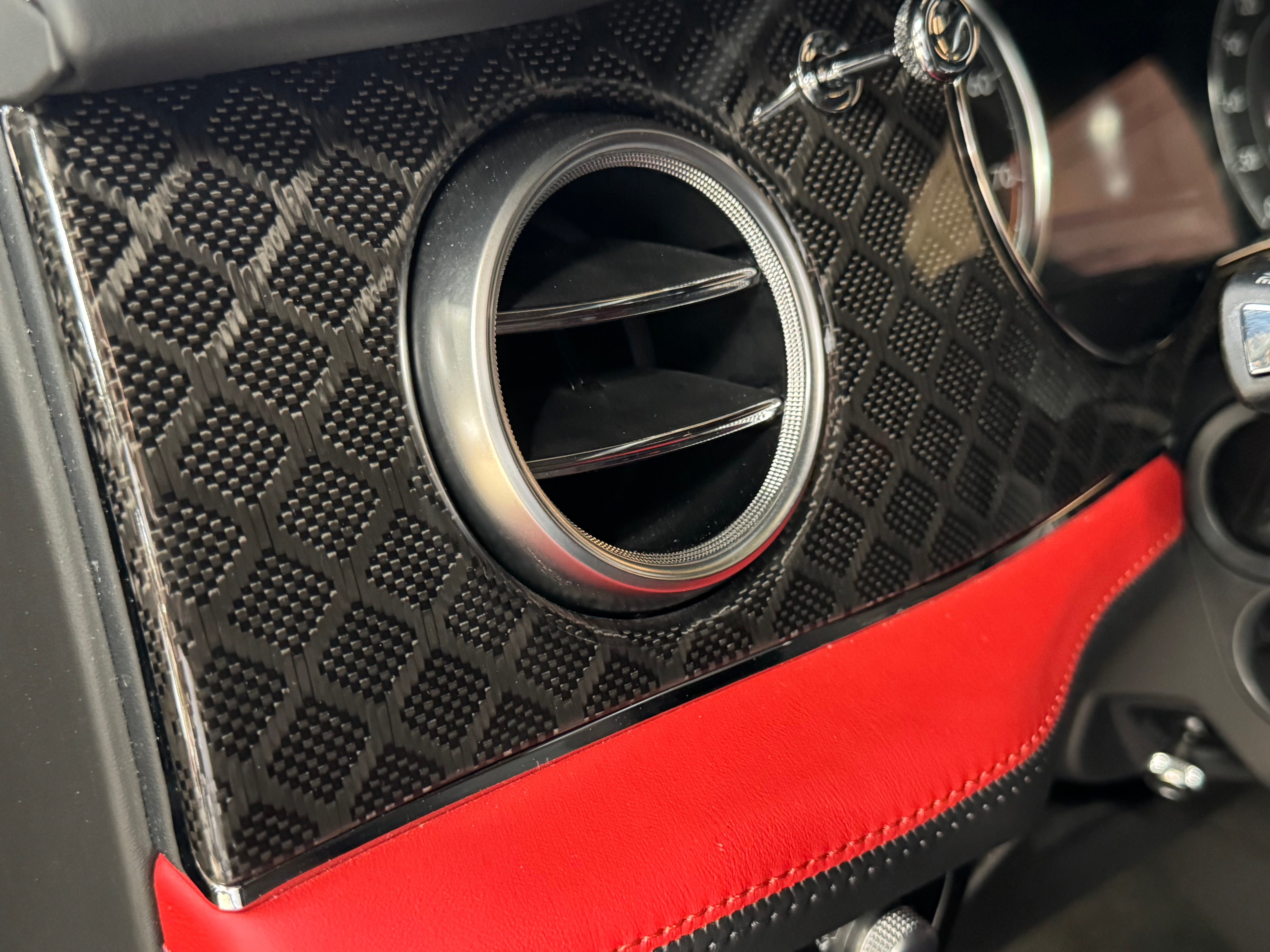 Bentley Bentayga V8 Design Series