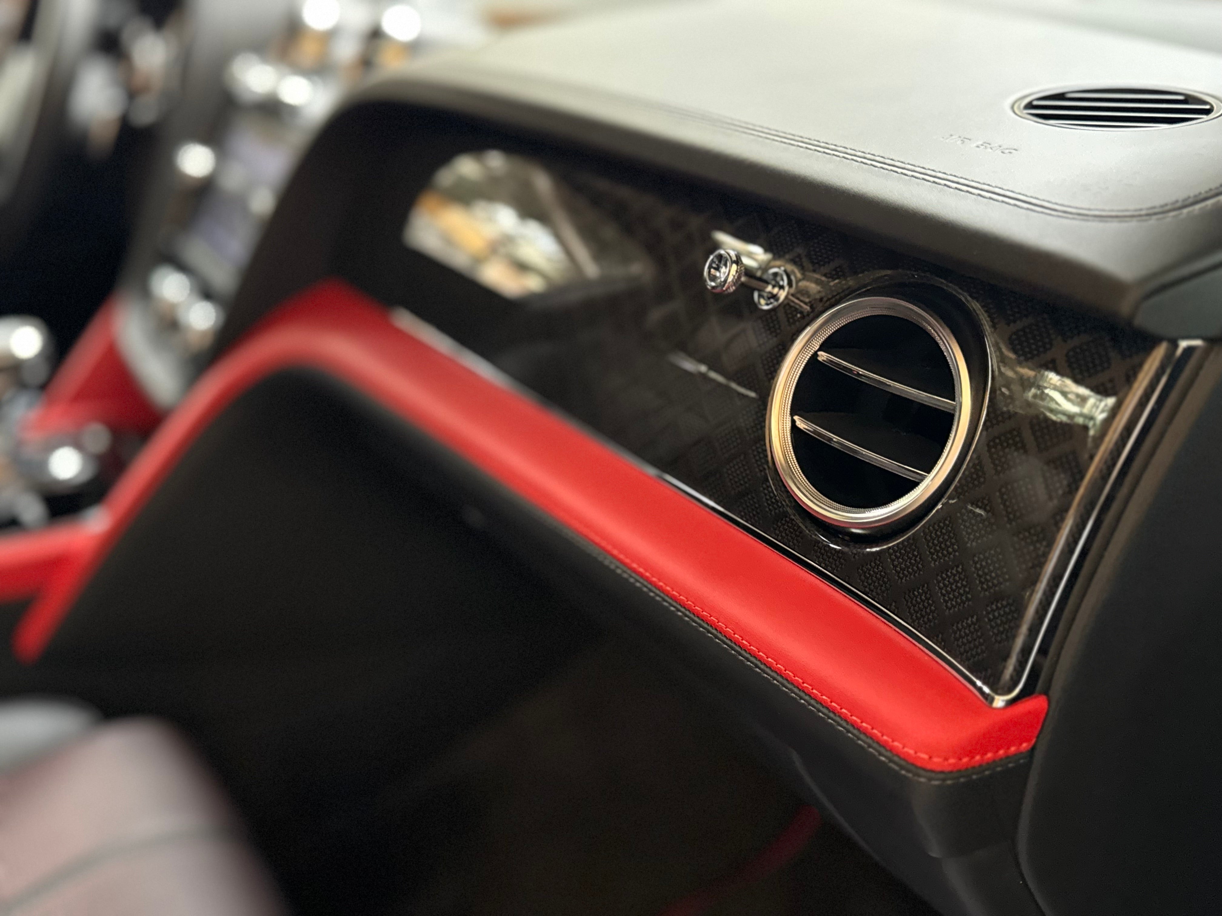 Bentley Bentayga V8 Design Series