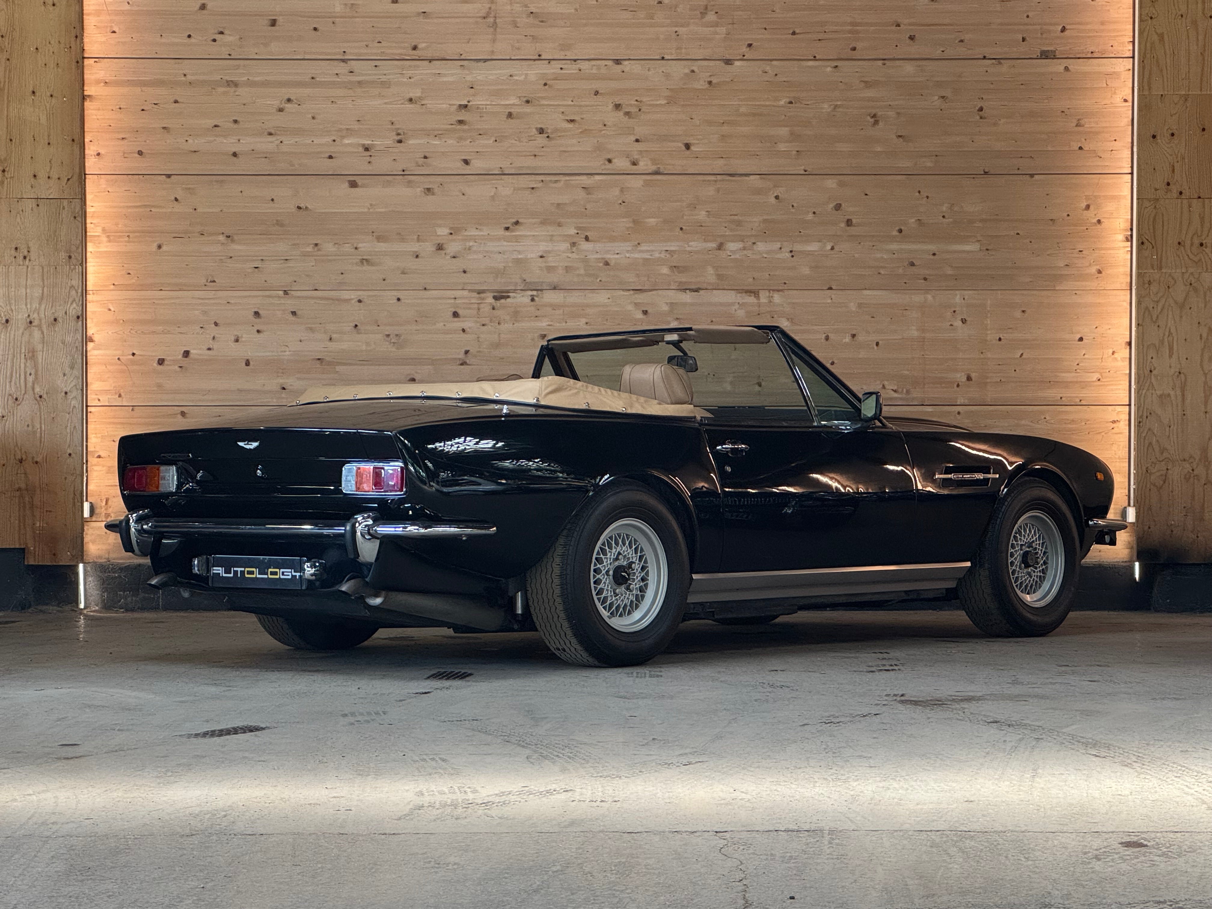 Aston Martin V8 Volante BVA