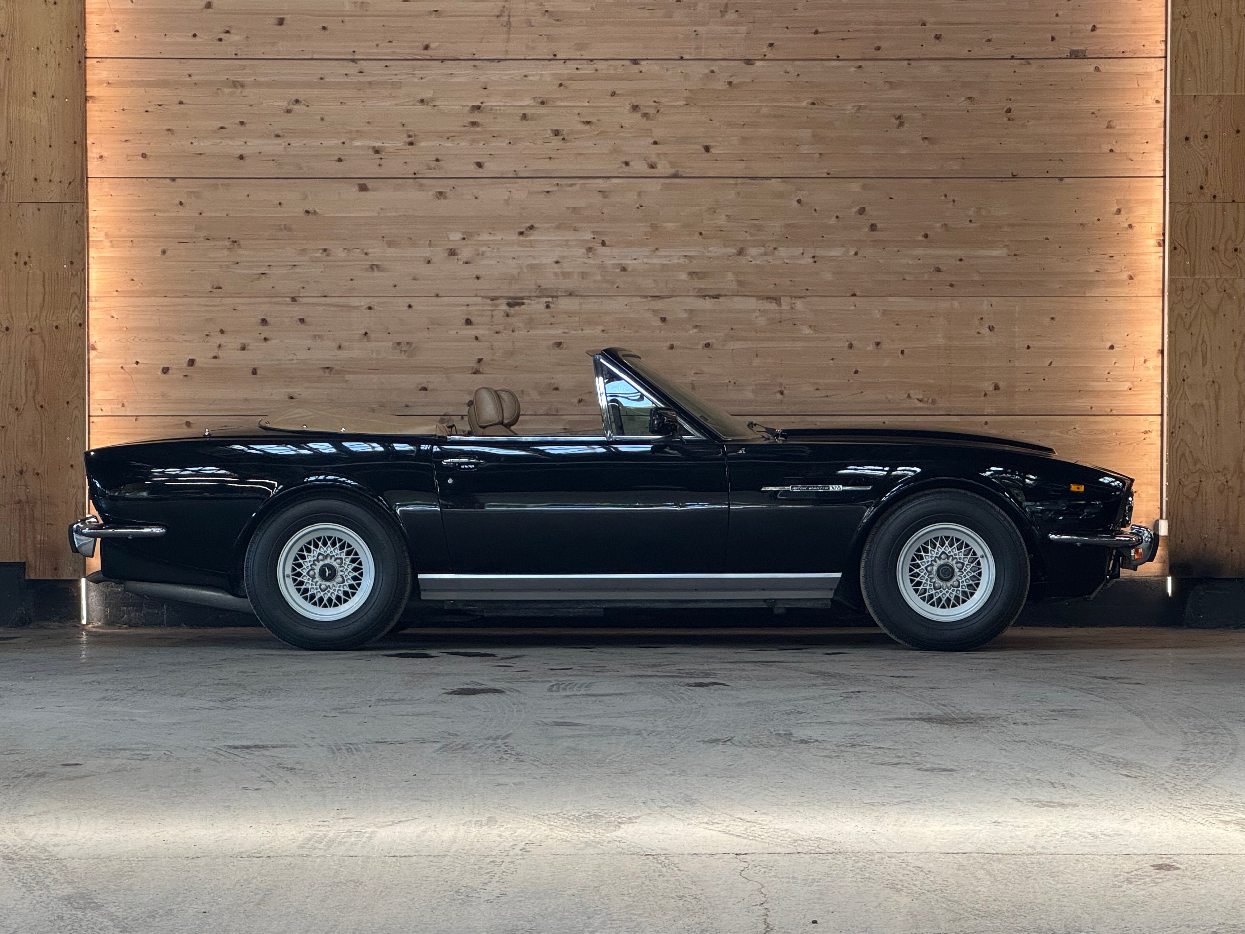 Aston Martin V8 Volante BVA