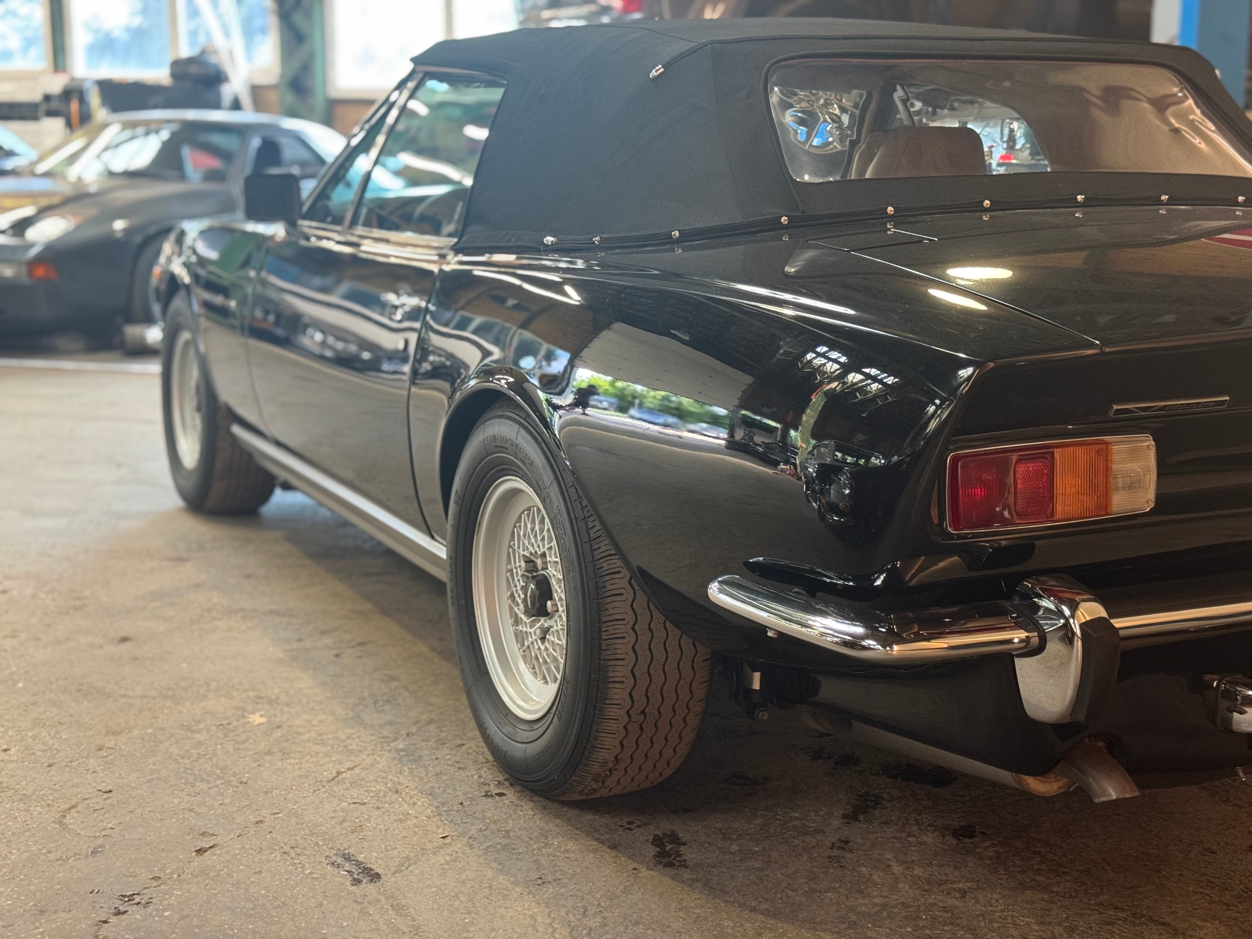 Aston Martin V8 Volante BVA