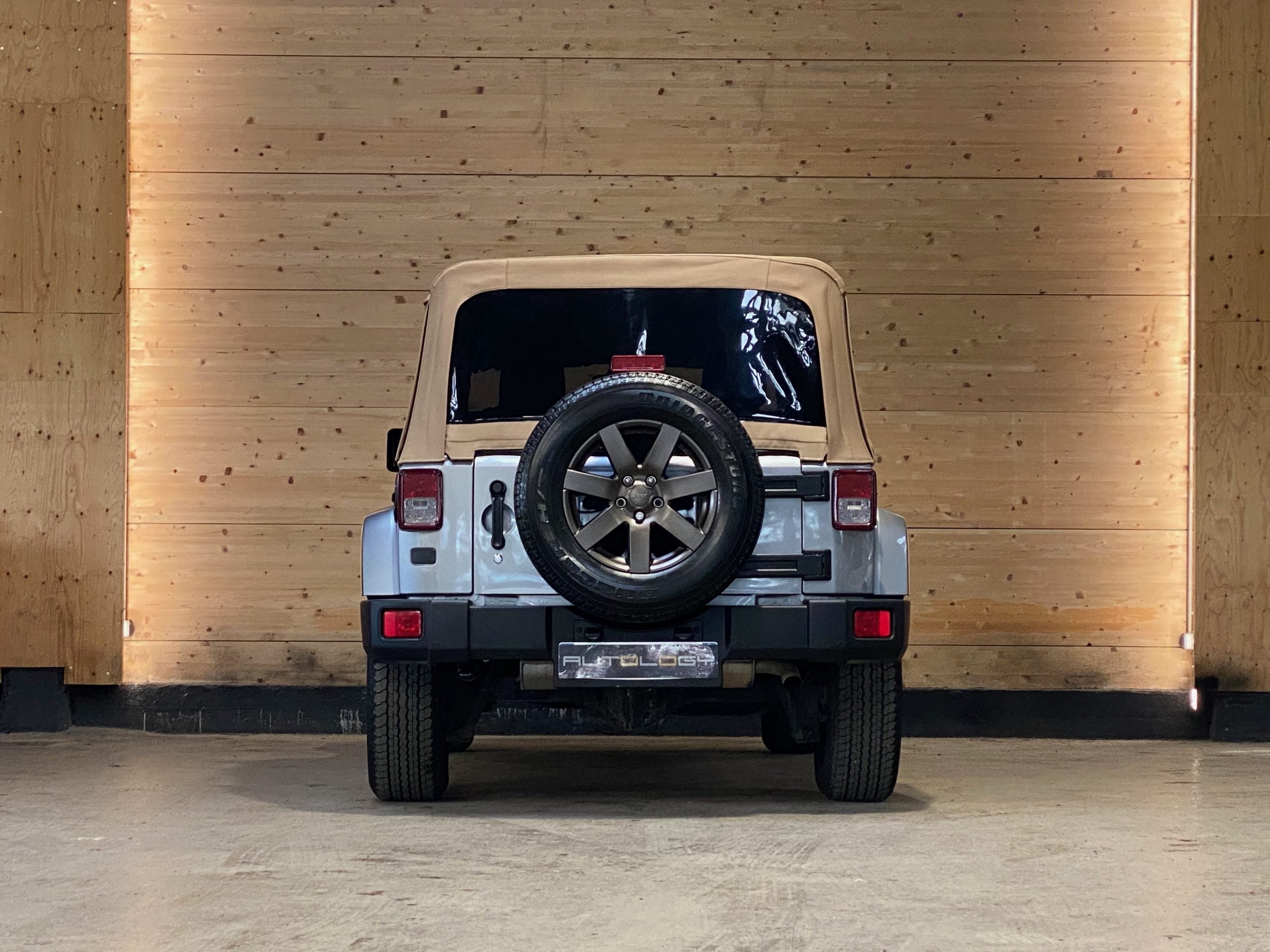 Jeep Wrangler JK Unlimited V6 3.6 Golden Eagle