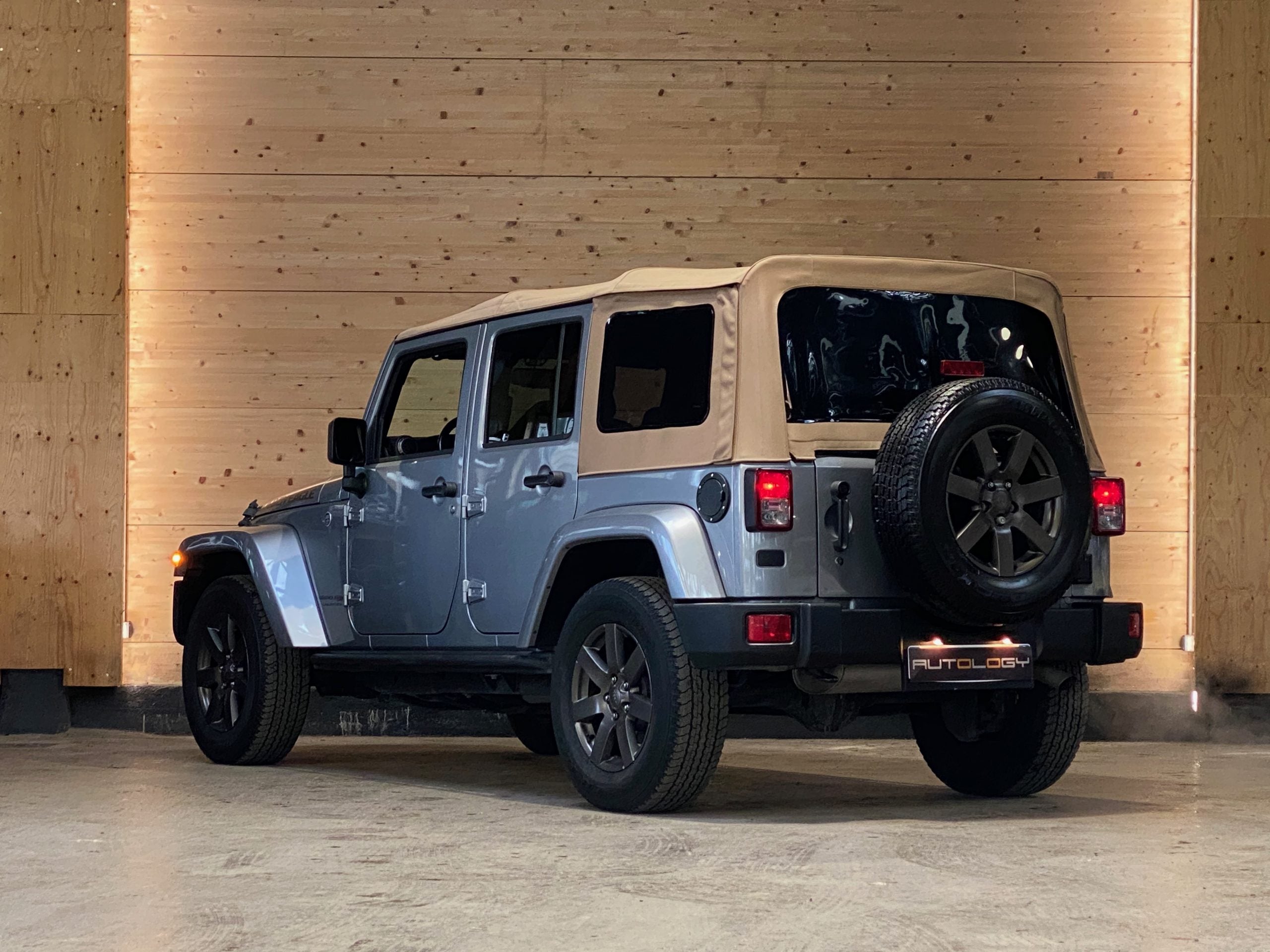 Jeep Wrangler JK Unlimited V6 3.6 Golden Eagle