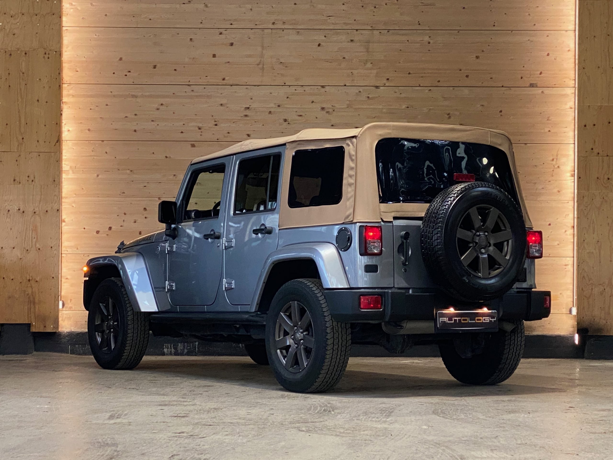 Jeep Wrangler JK Unlimited V6 3.6 Golden Eagle