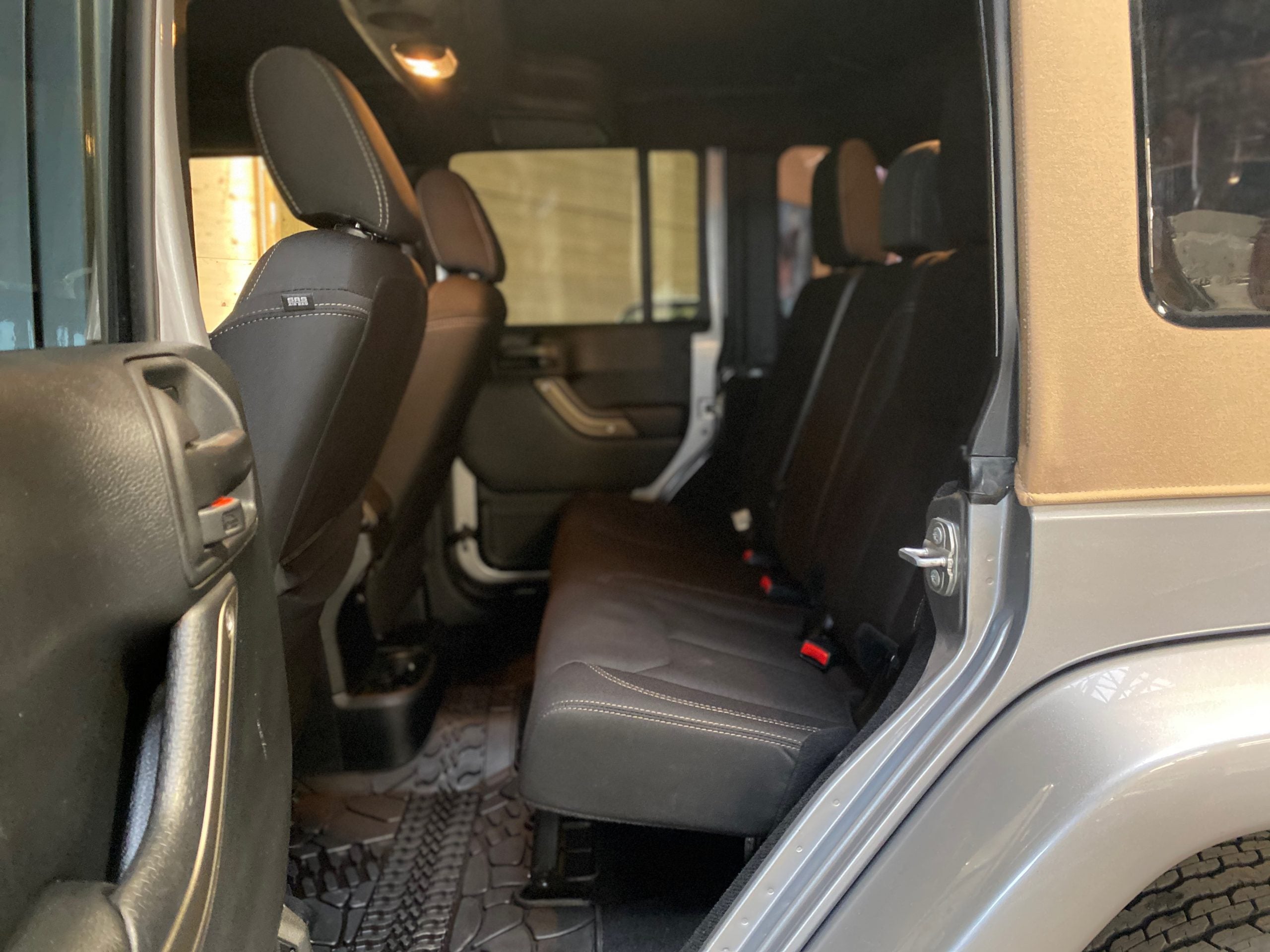 Jeep Wrangler JK Unlimited V6 3.6 Golden Eagle