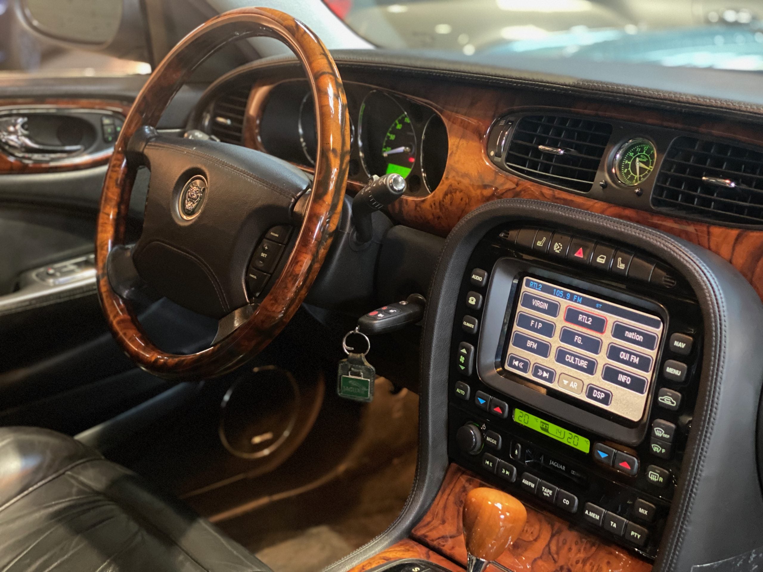 Jaguar XJ Super V8 LWB