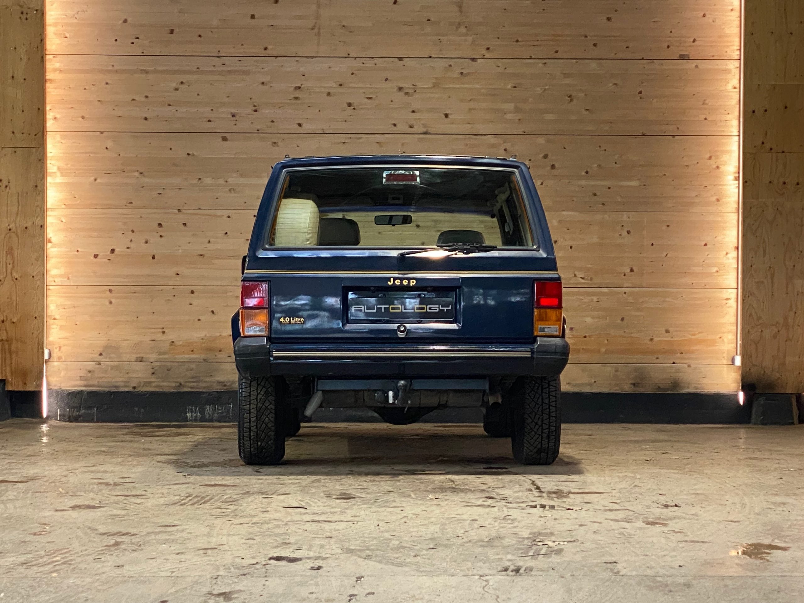 Jeep Cherokee 4.0 Limited BVA