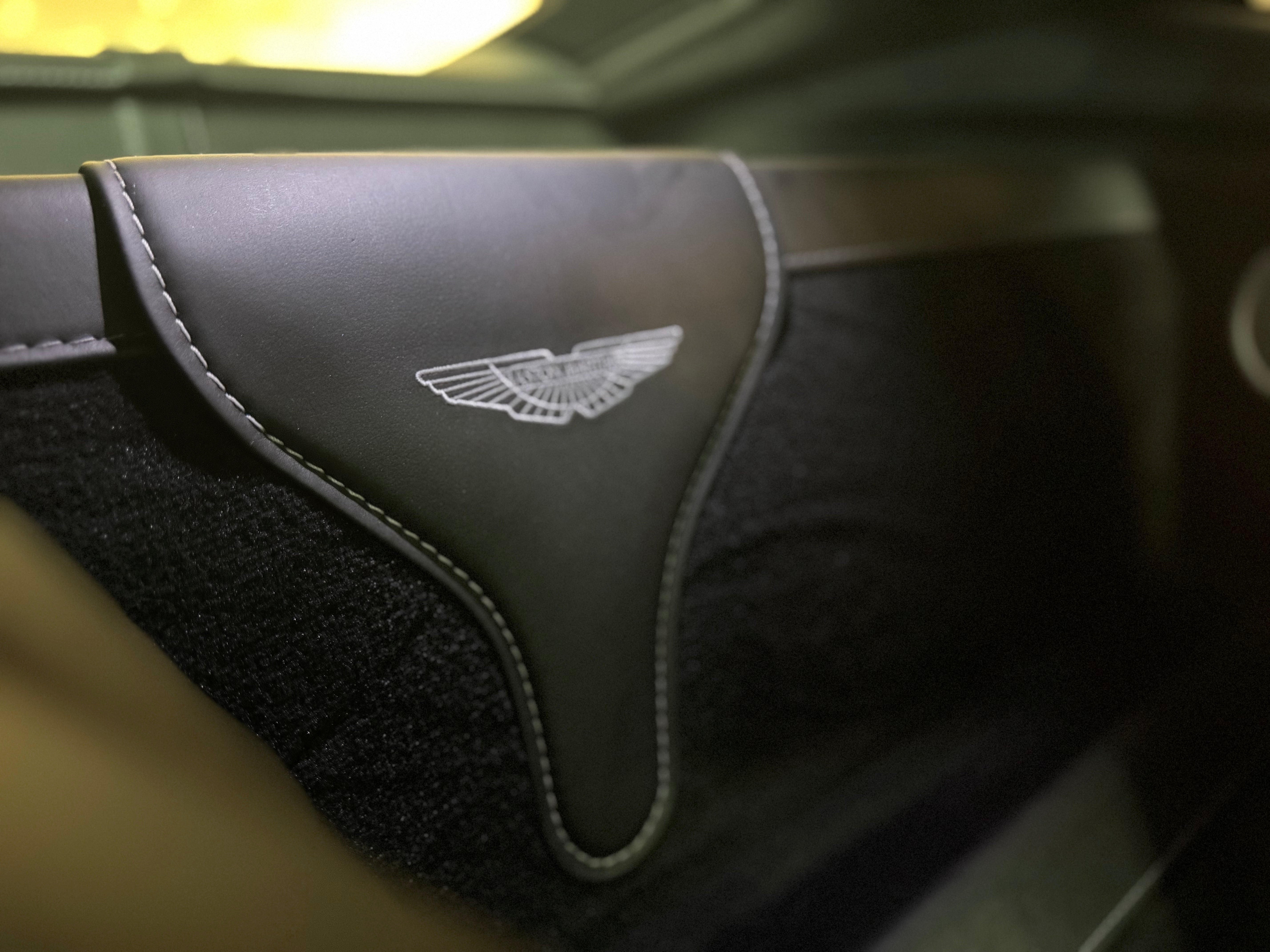 Aston Martin Vantage Coupe