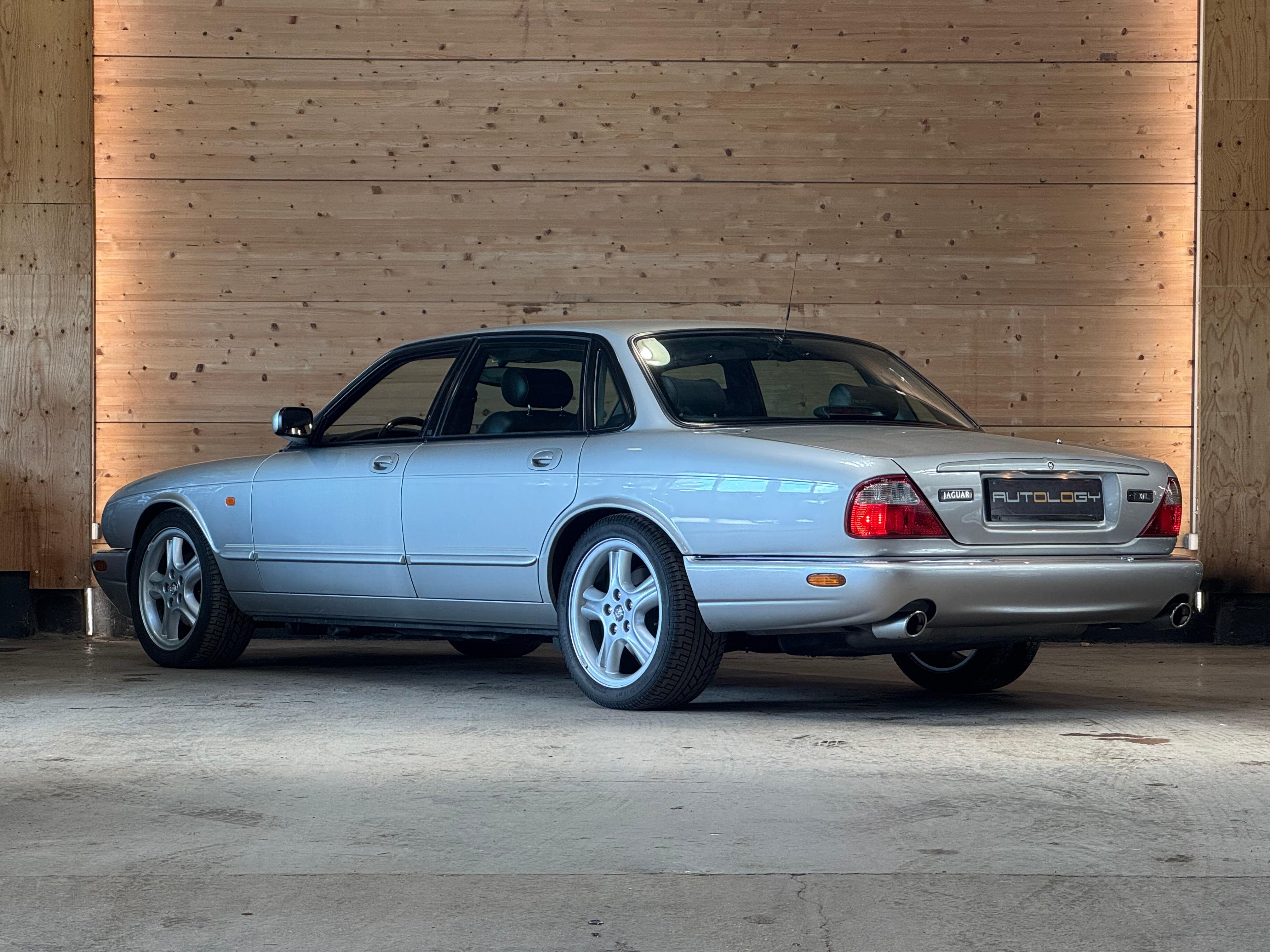 Jaguar XJR 4.0 375ch