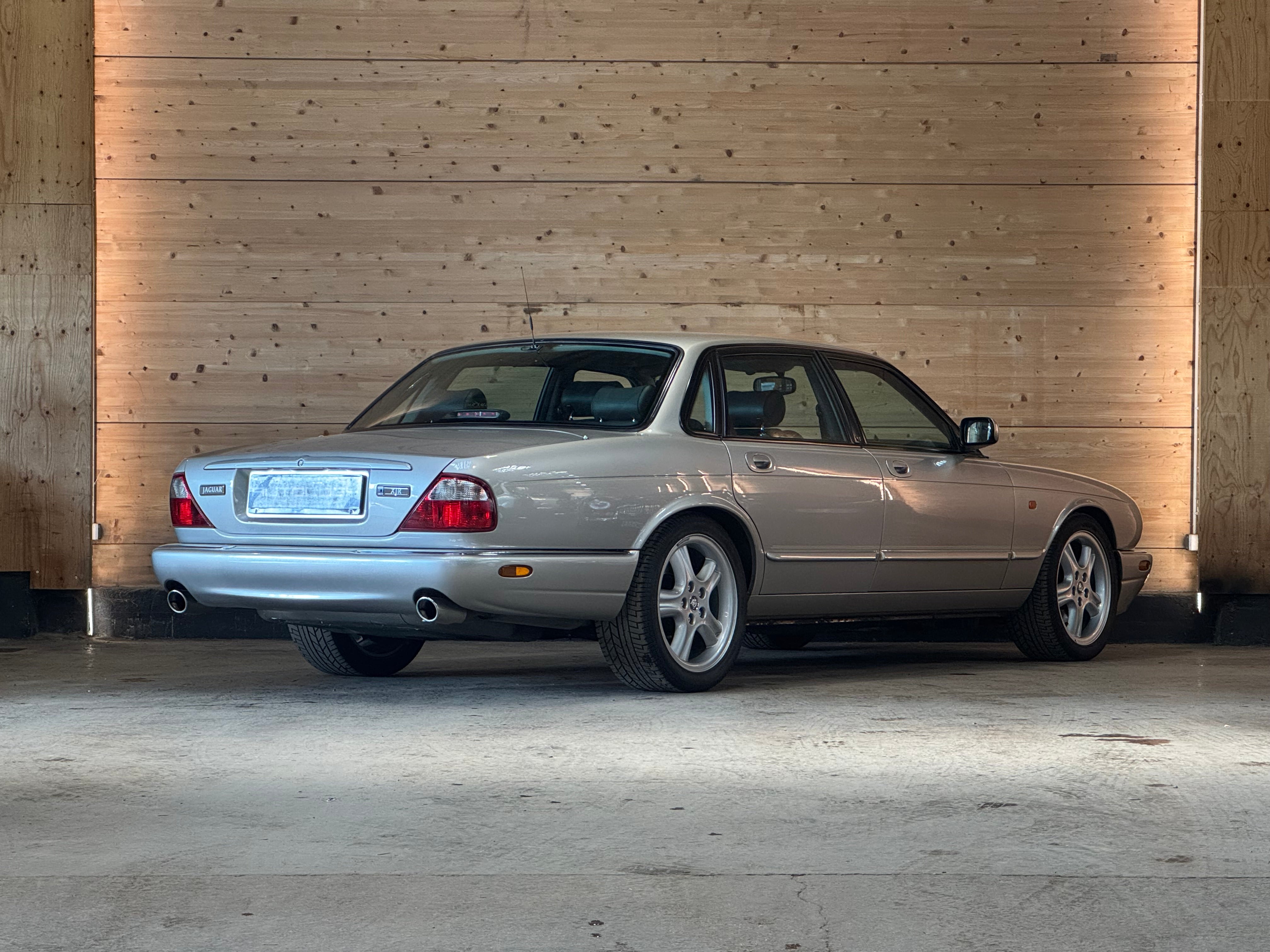 Jaguar XJR 4.0 375ch