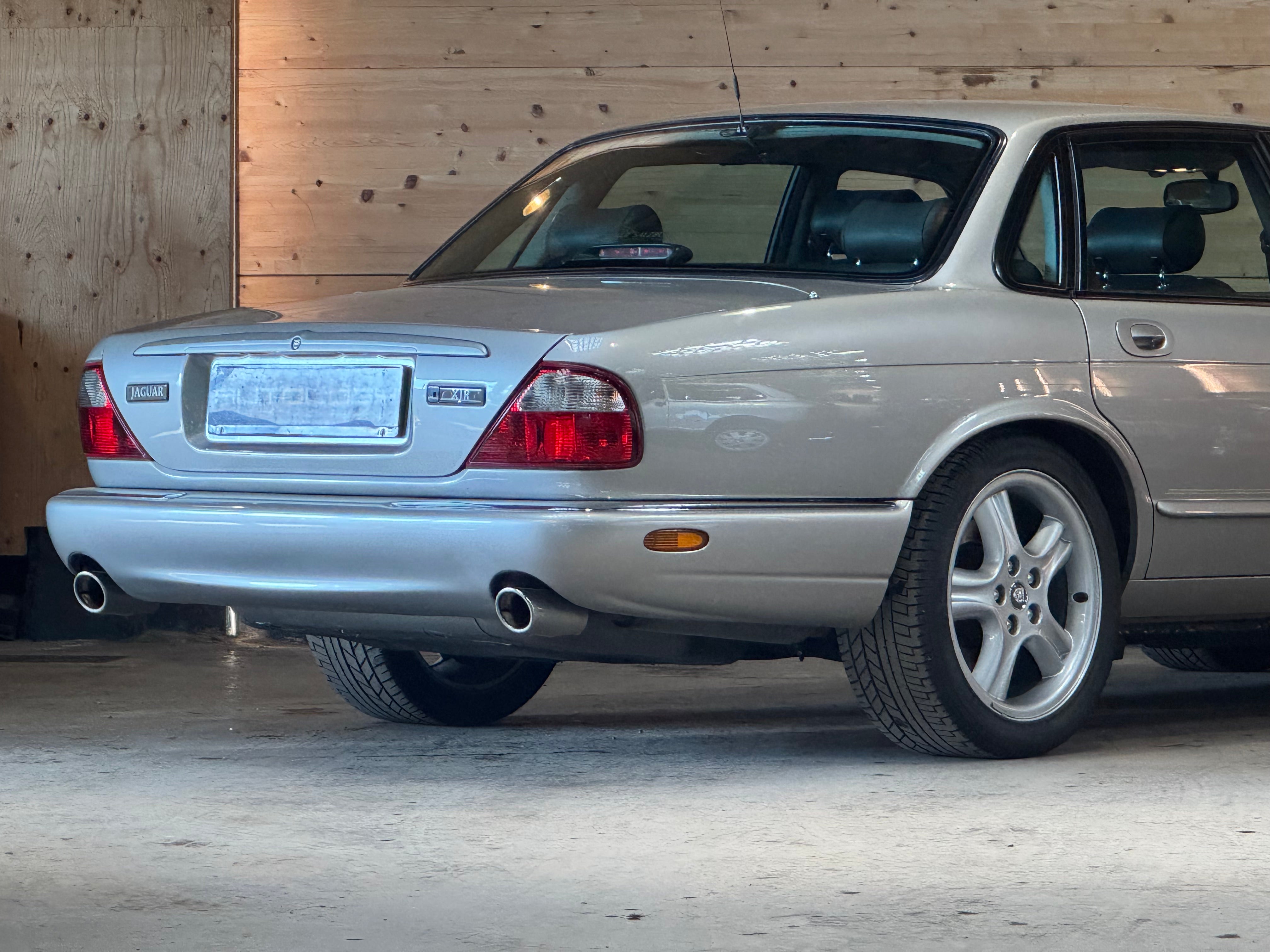 Jaguar XJR 4.0 375ch