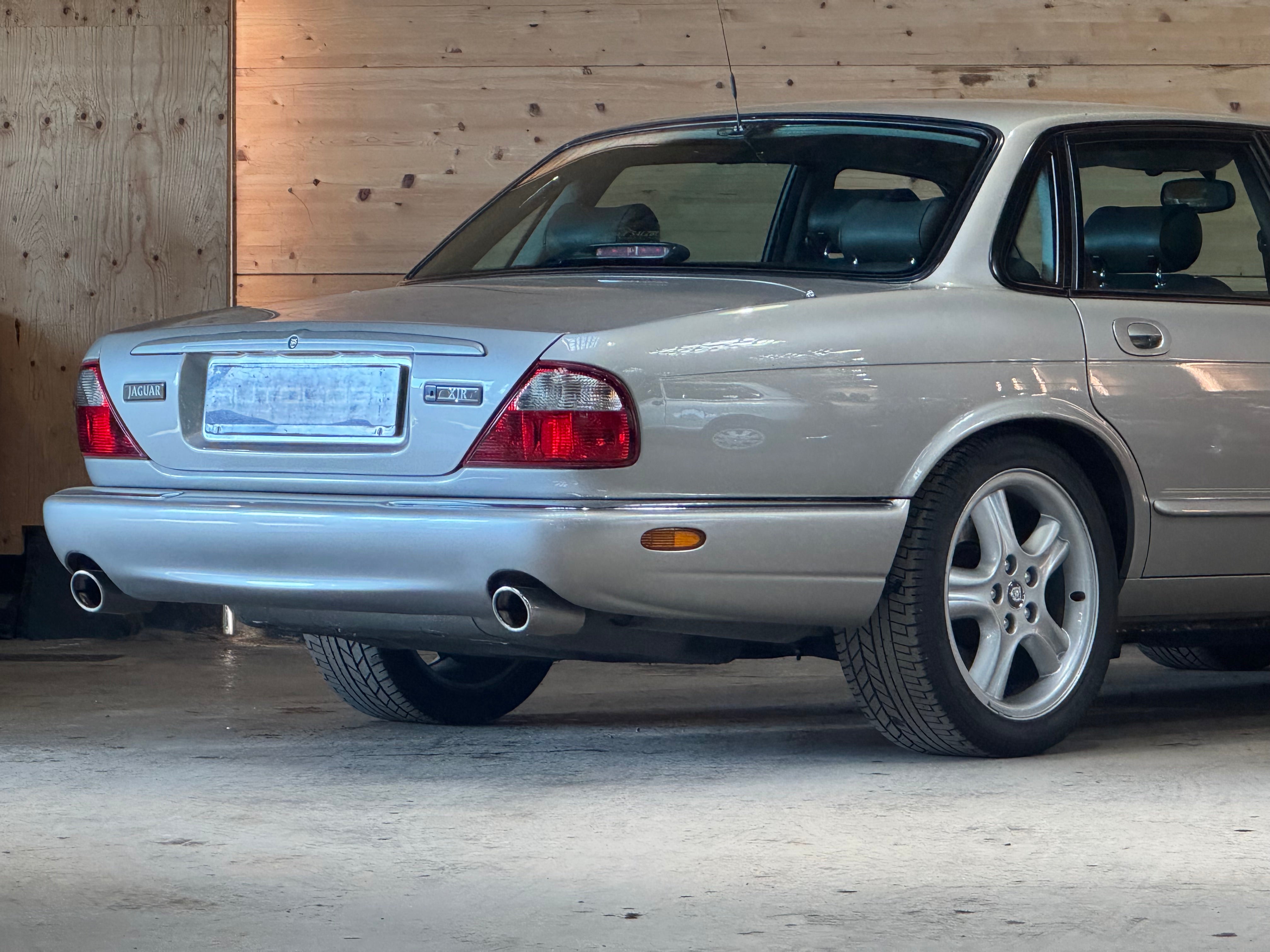 Jaguar XJR 4.0 375ch