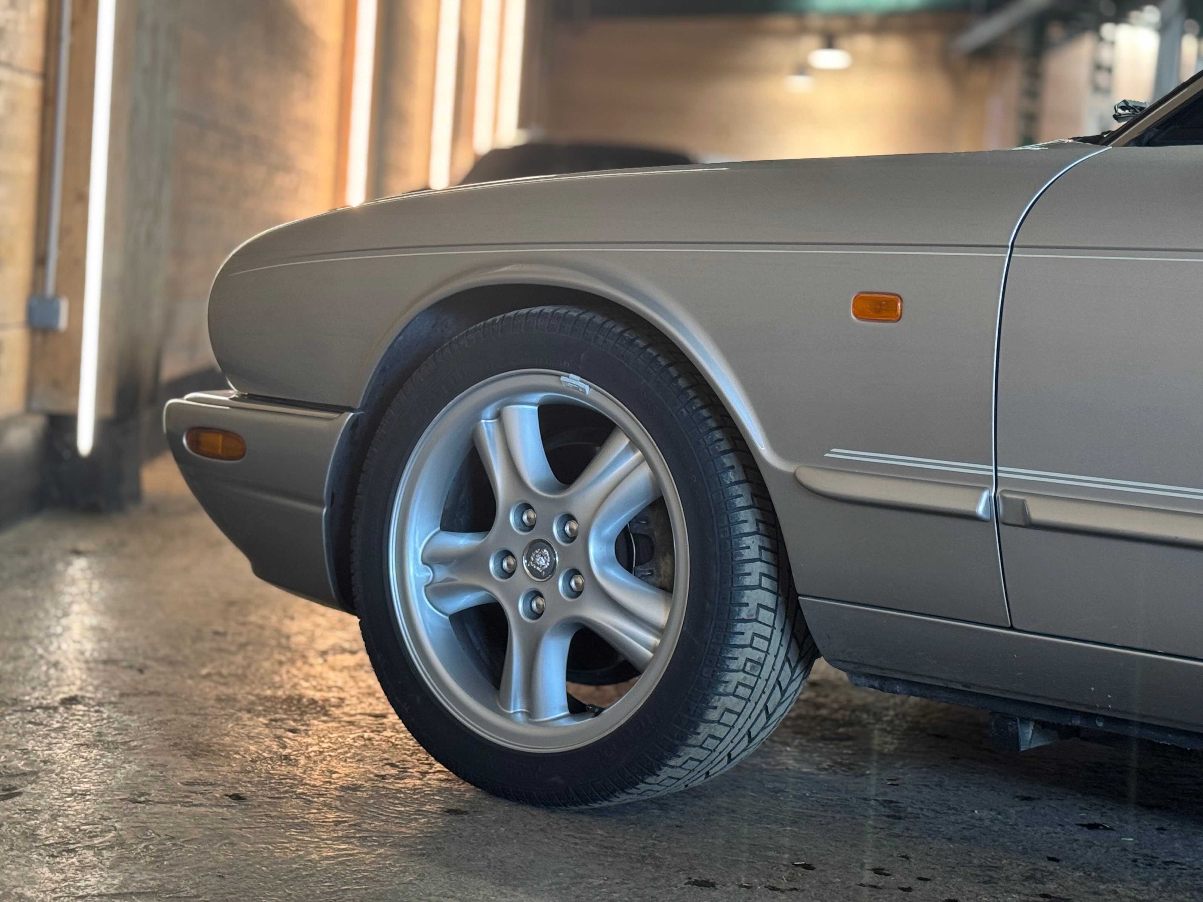 Jaguar XJR 4.0 375ch