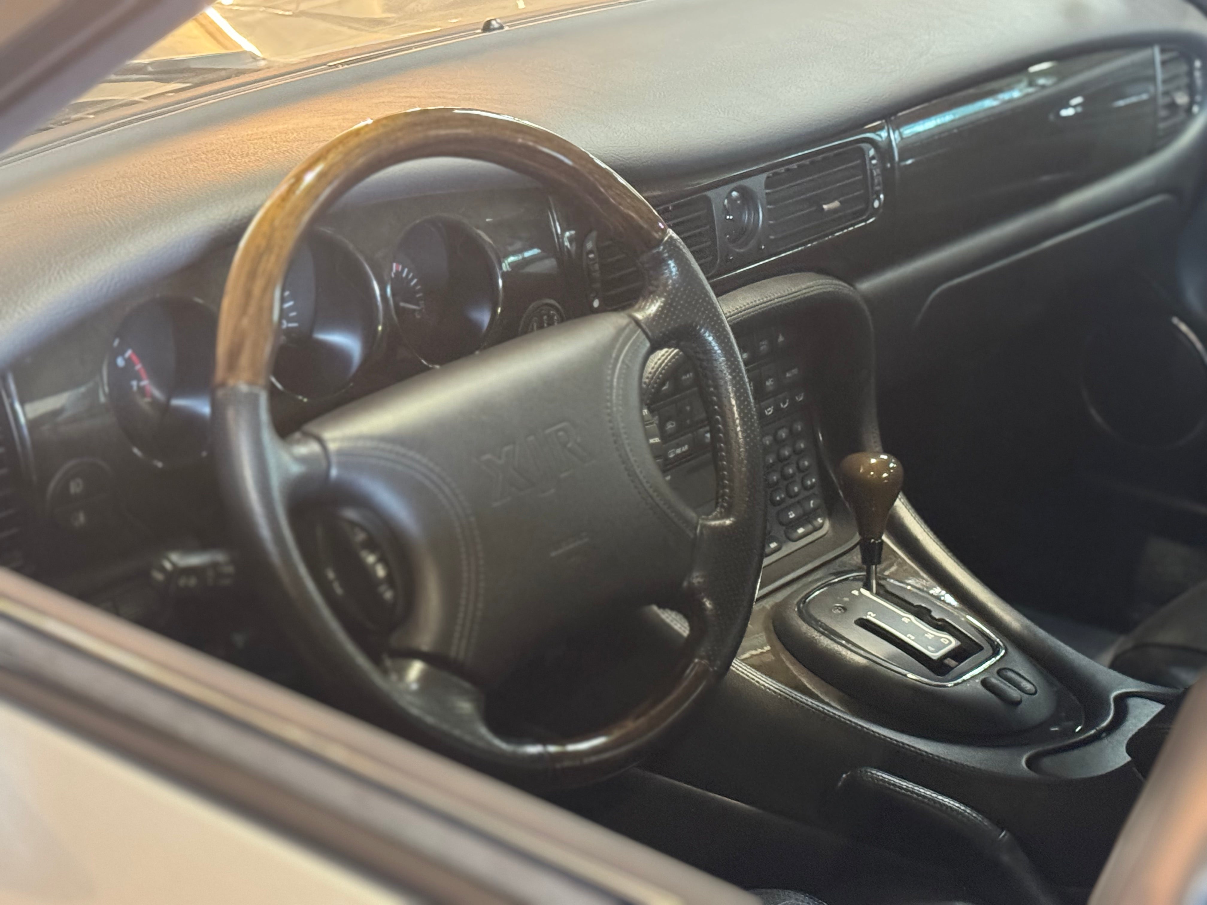 Jaguar XJR 4.0 375ch
