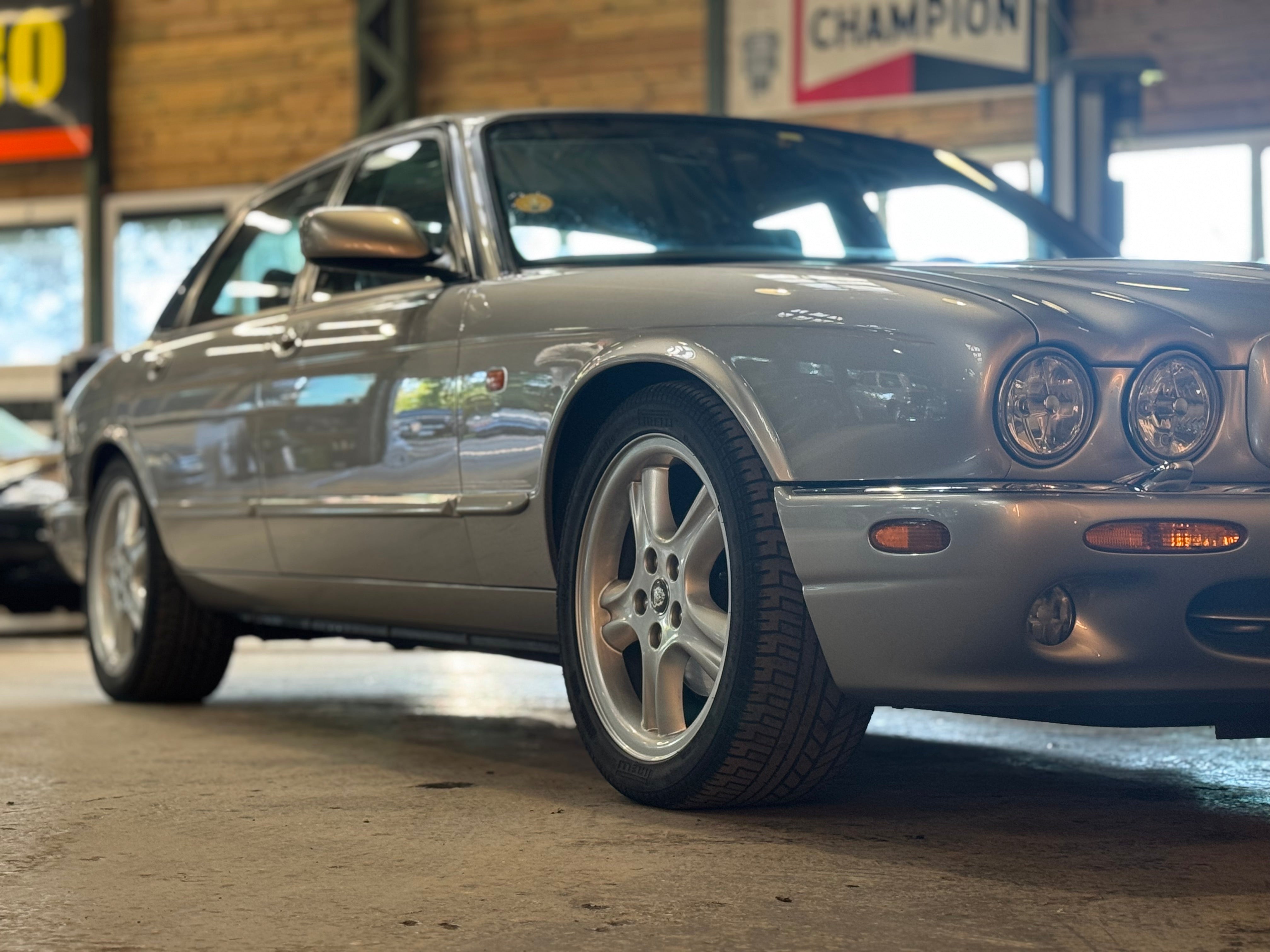 Jaguar XJR 4.0 375ch