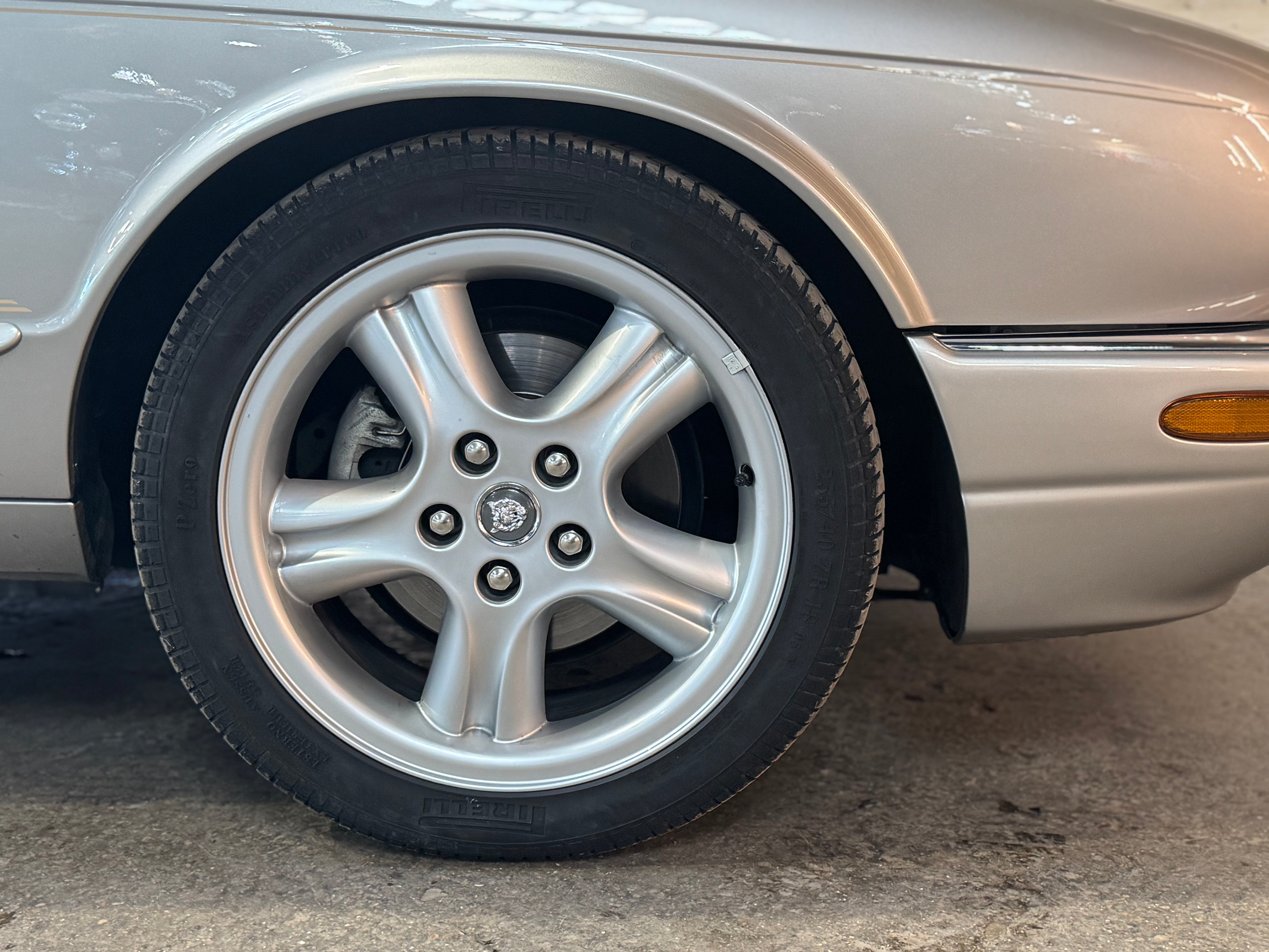Jaguar XJR 4.0 375ch