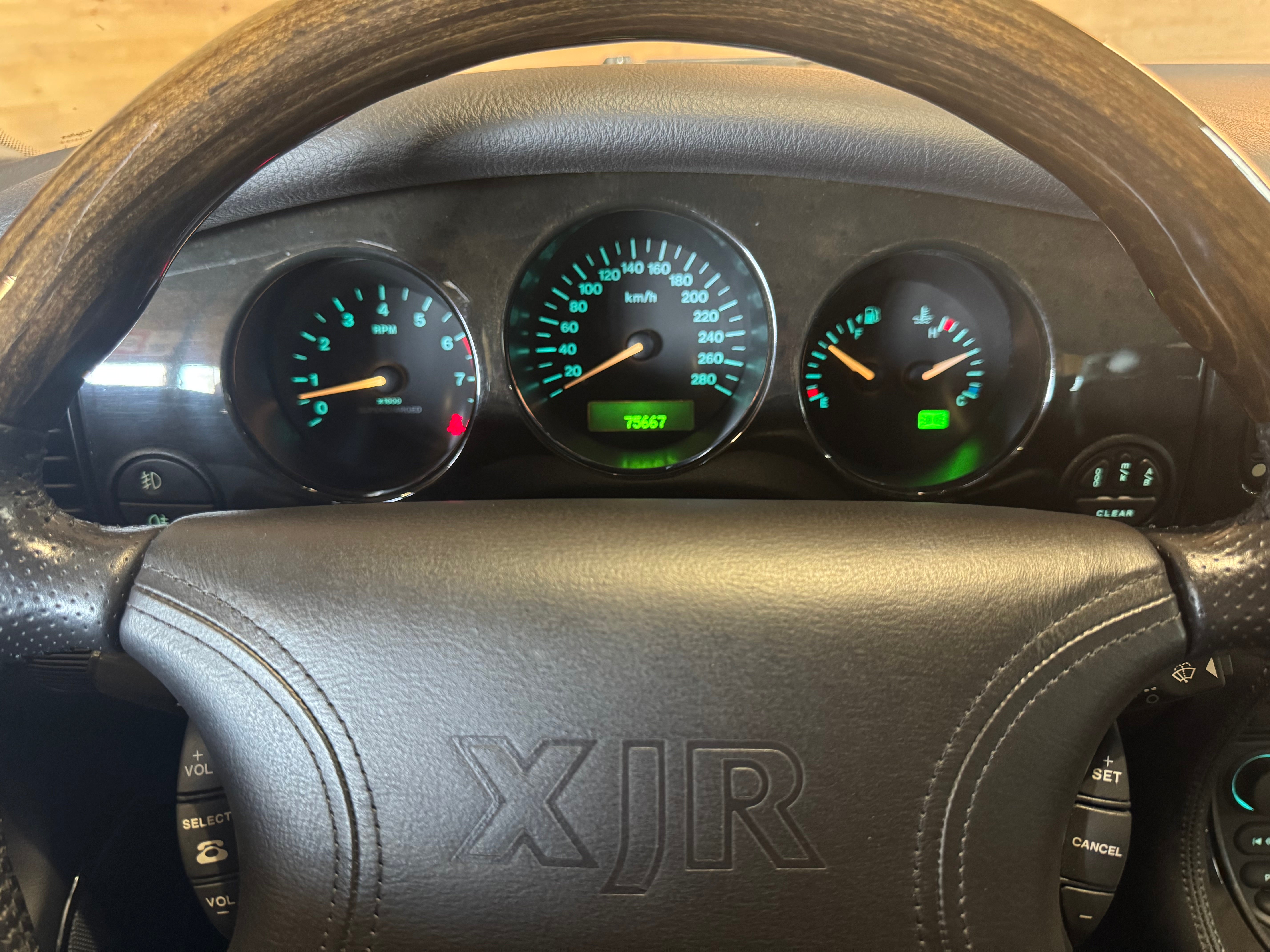 Jaguar XJR 4.0 375ch