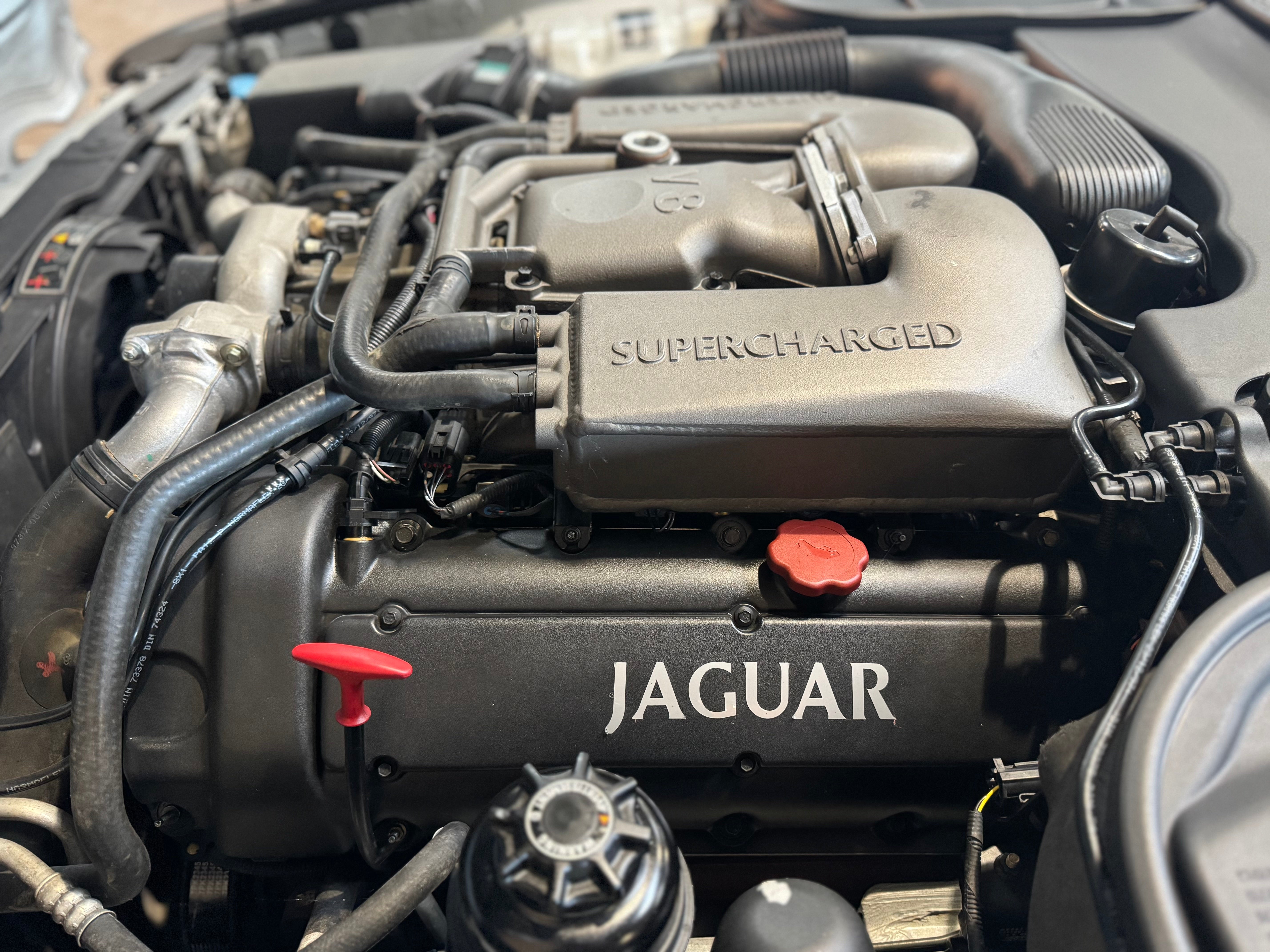 Jaguar XJR 4.0 375ch