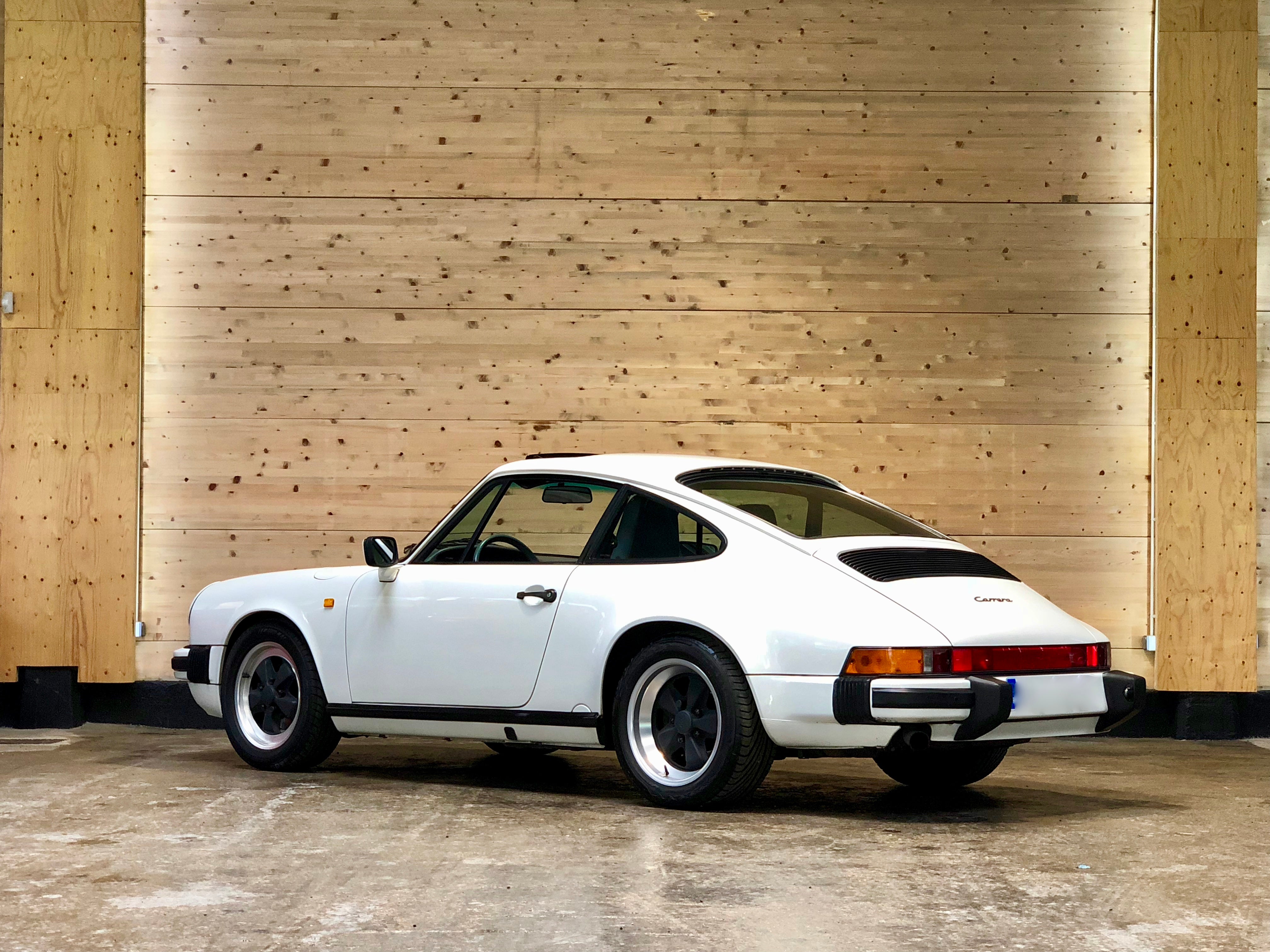 Porsche 911 Carrera 3.2